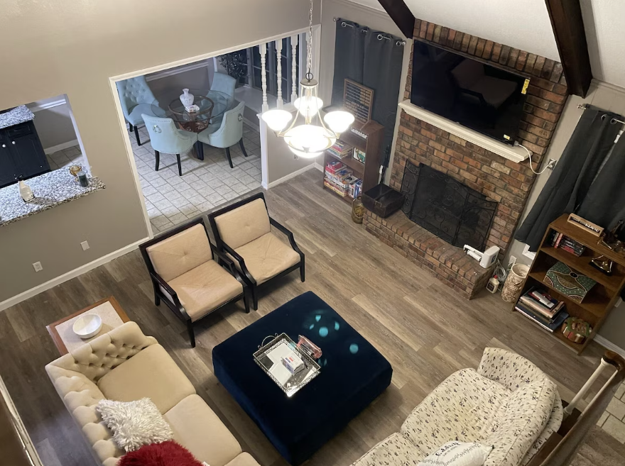 Spacious 6-bedroom Home Perfect for Large Groups! photo 2