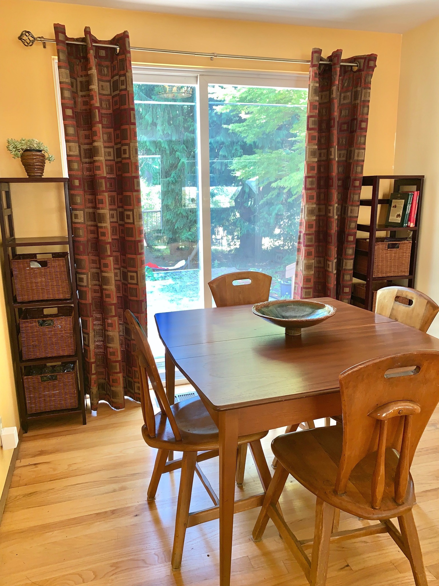 Lake Forest Park Retreat-FURNISHED midterm rental photo 3