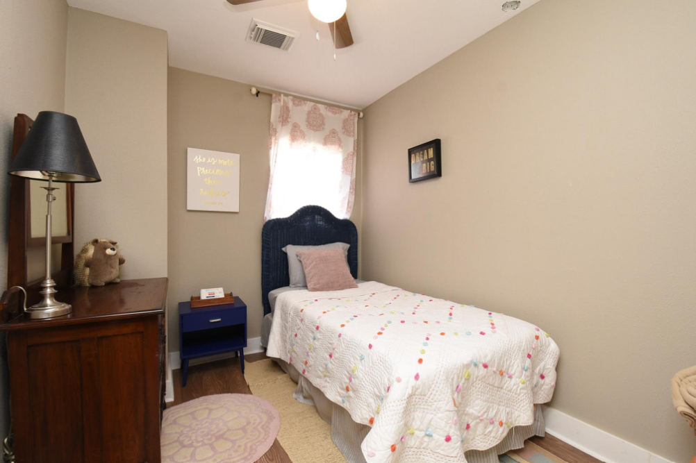 Relax and Unwind at Our 7BR Oasis photo 5