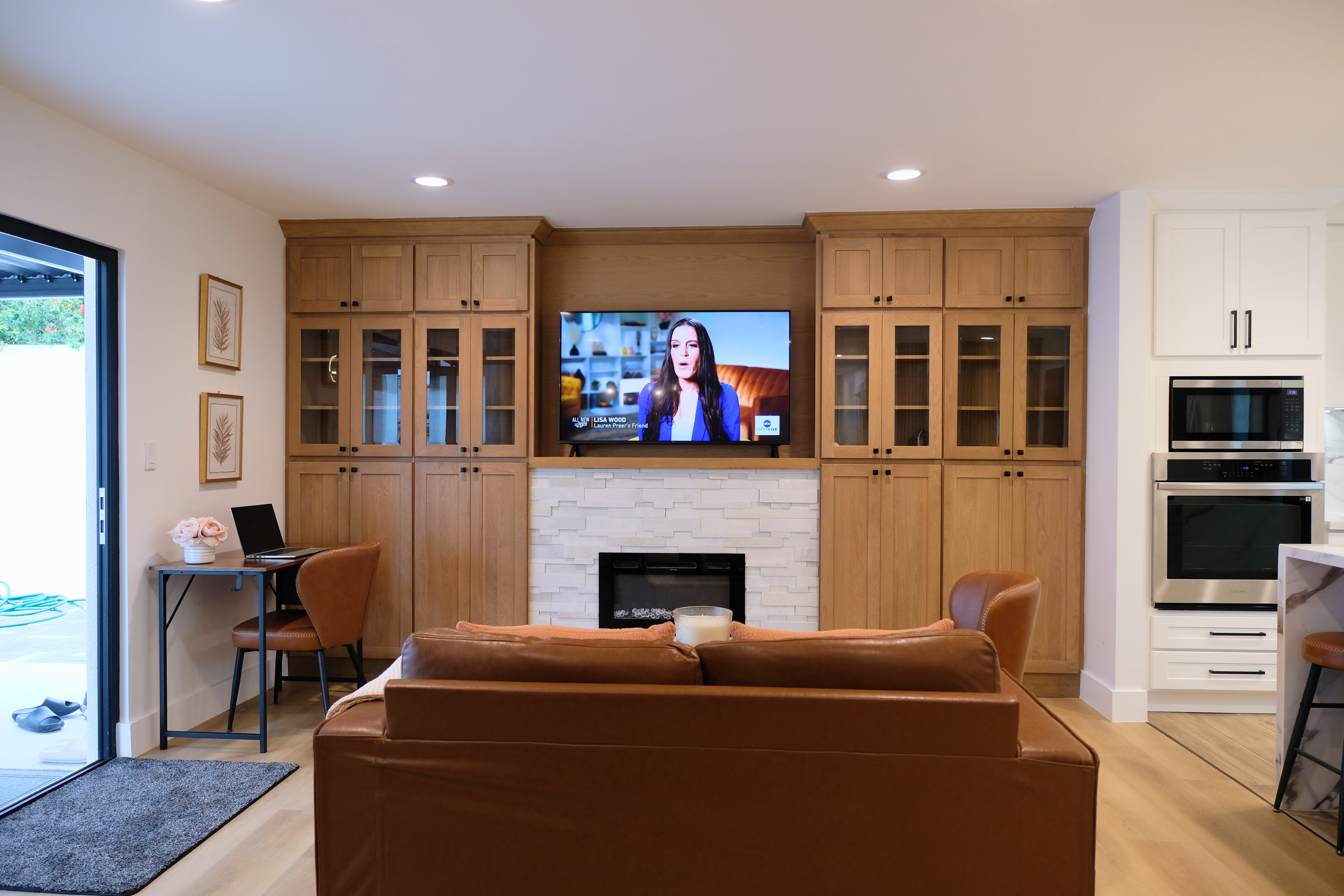 Modern Luxury Huntington Beach Retreat photo 3
