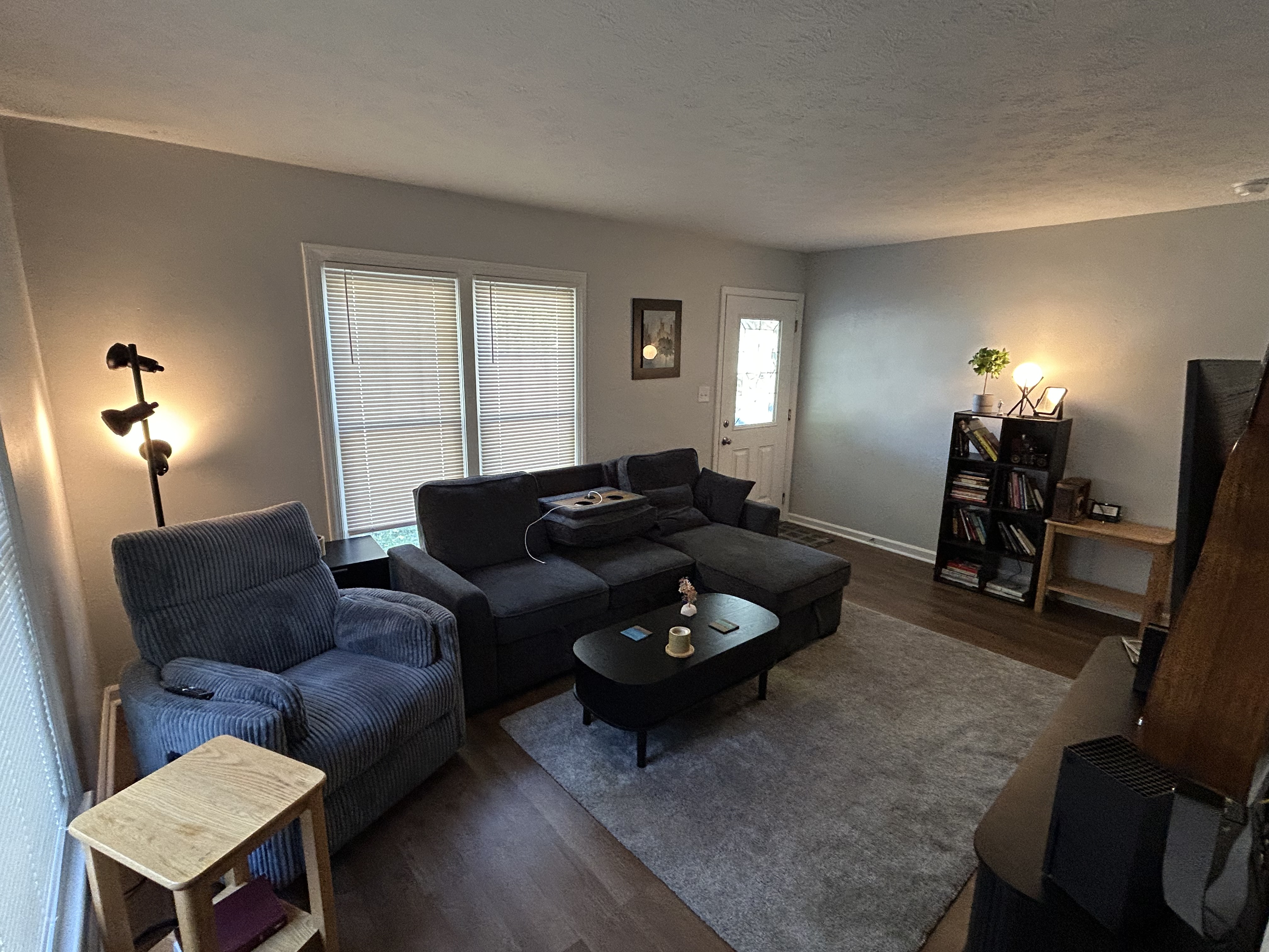 Private Room .5 Miles From Community East Hospital photo 4