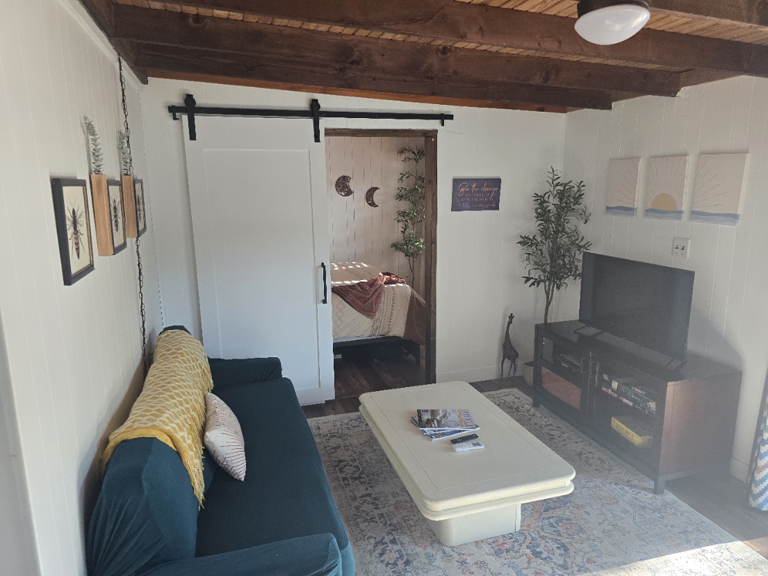 Granary House – Lakefront Bliss in Sunrise Beach photo 5