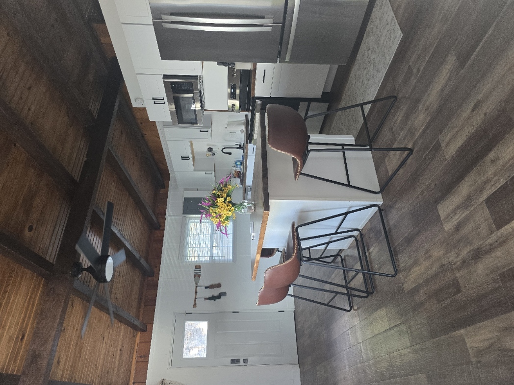 Granary House – Lakefront Bliss in Sunrise Beach photo 2