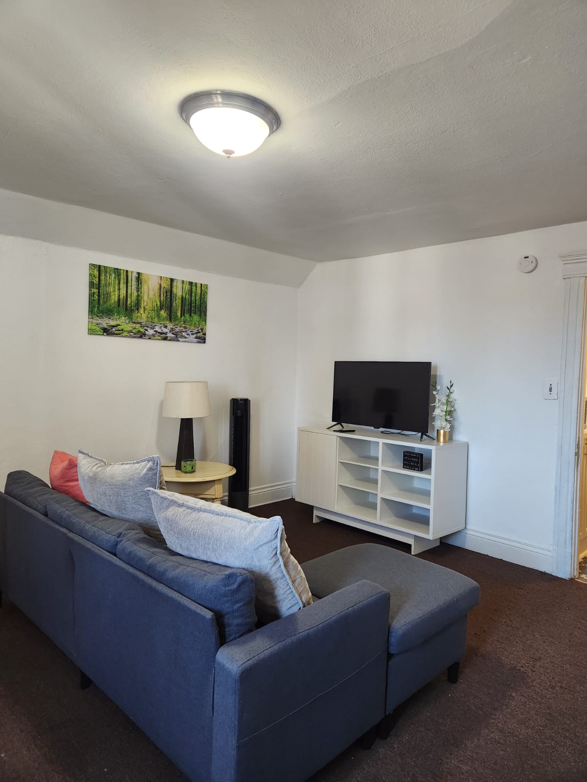 1-Bedroom Apartment in the Heart of Long Beach photo 4