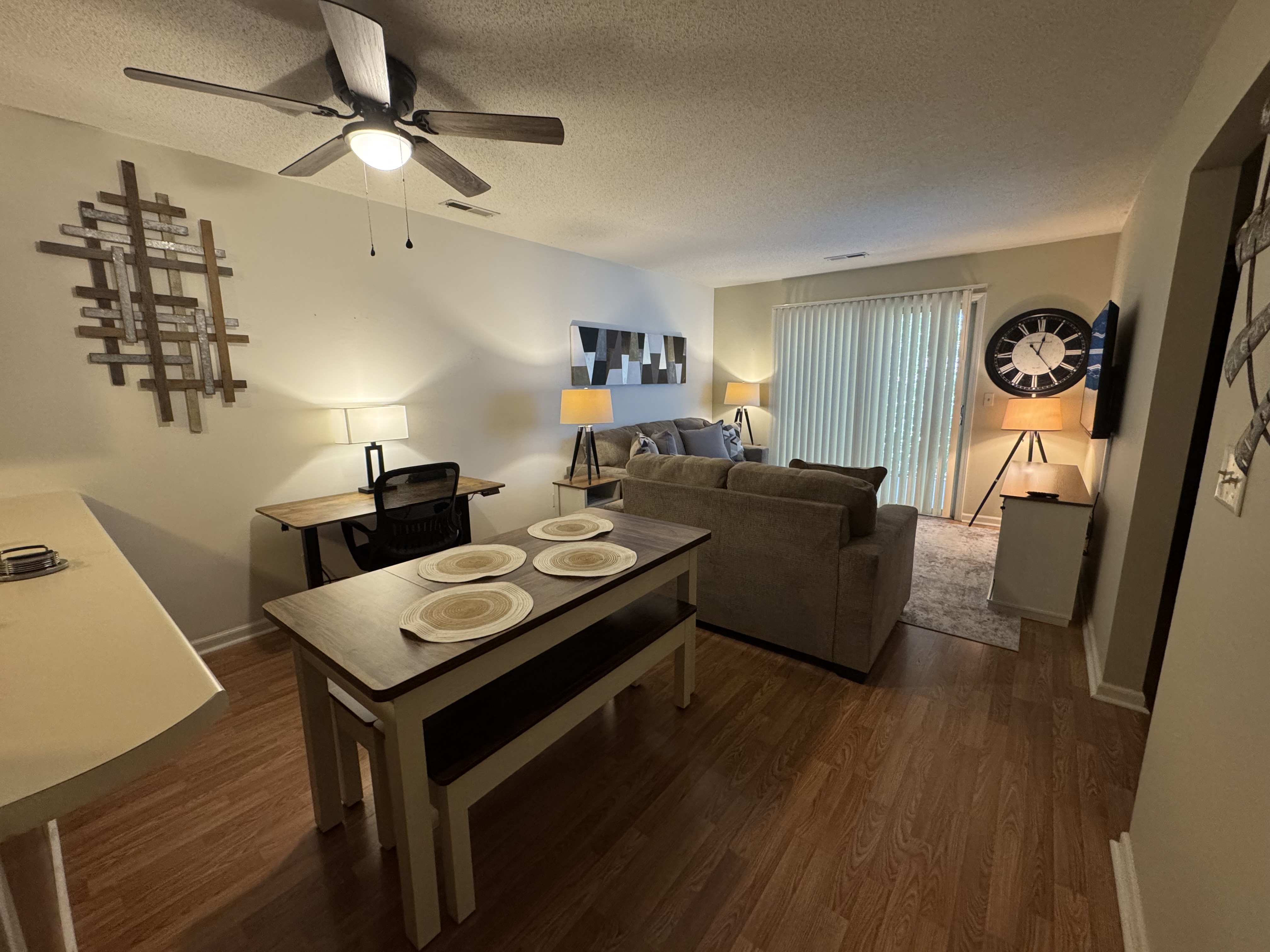 Cozy 2BD/2BA Condo near Medical Center with Pool! photo 3
