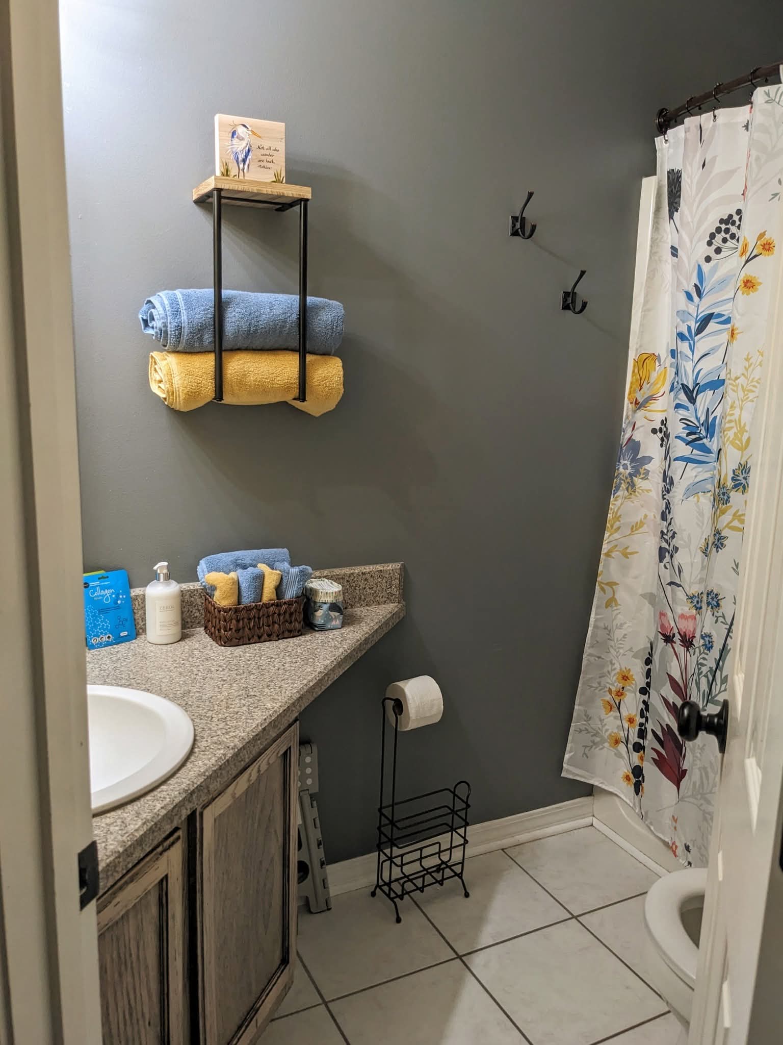 Pensacola Private Queen Room in Quiet Updated Home photo 4