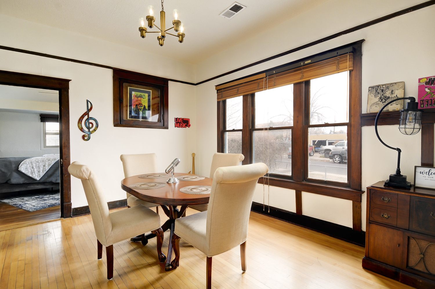 Downtown 2 bedroom 1 bath by hospitals photo 2