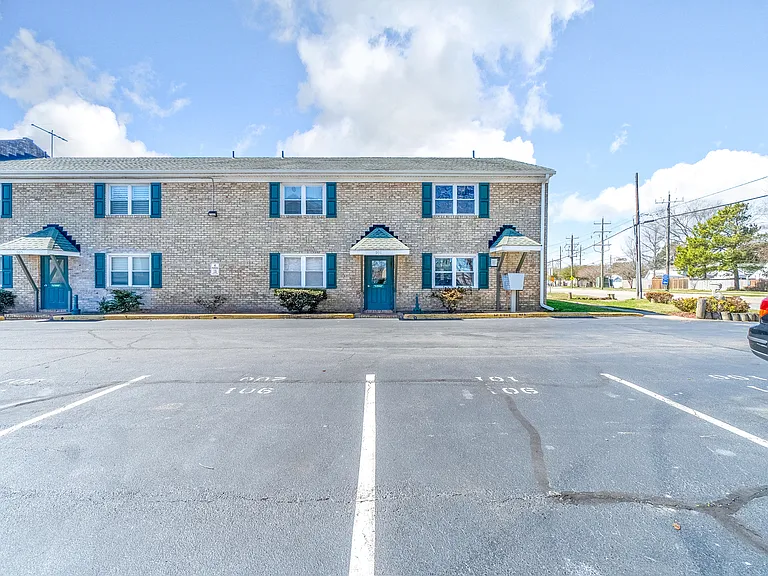 ✨Beautiful 2 bedroom and 1 bathroom ✨ photo 3