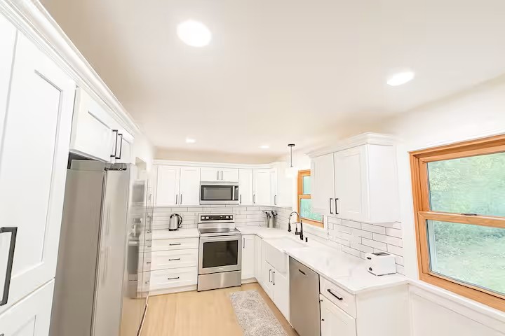 Modern 3BR House + Office with Fenced Yard photo 4