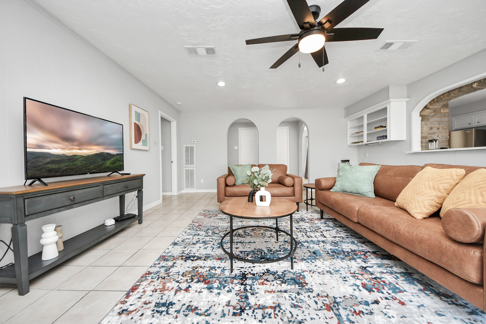 Family & Pet-Friendly Home in Spring, TX photo 2