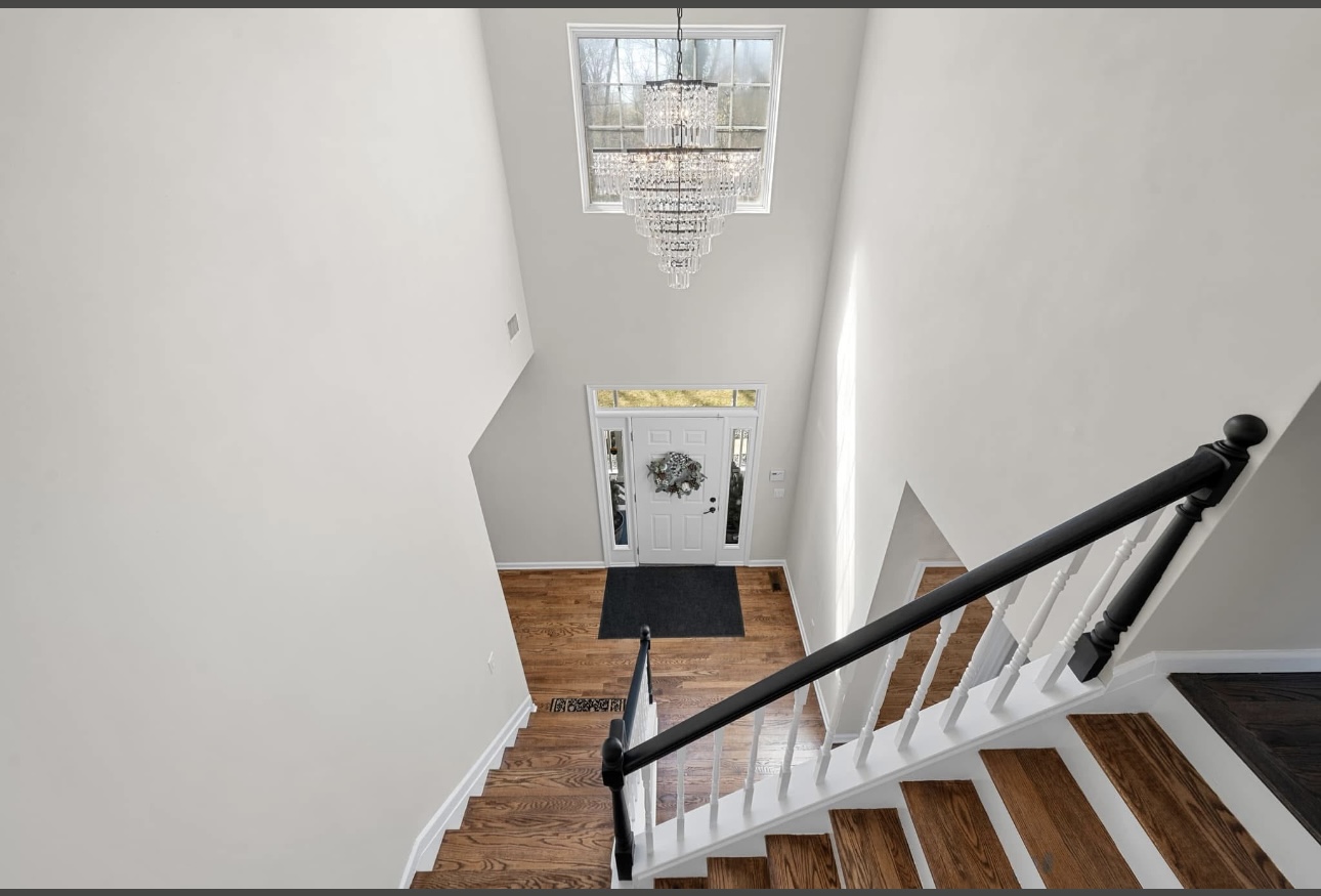 4BR Furnished Home w/ Office, Sauna & Game Room photo 3