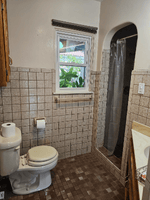 Available NOW! Room for Rent w/private bath photo 4