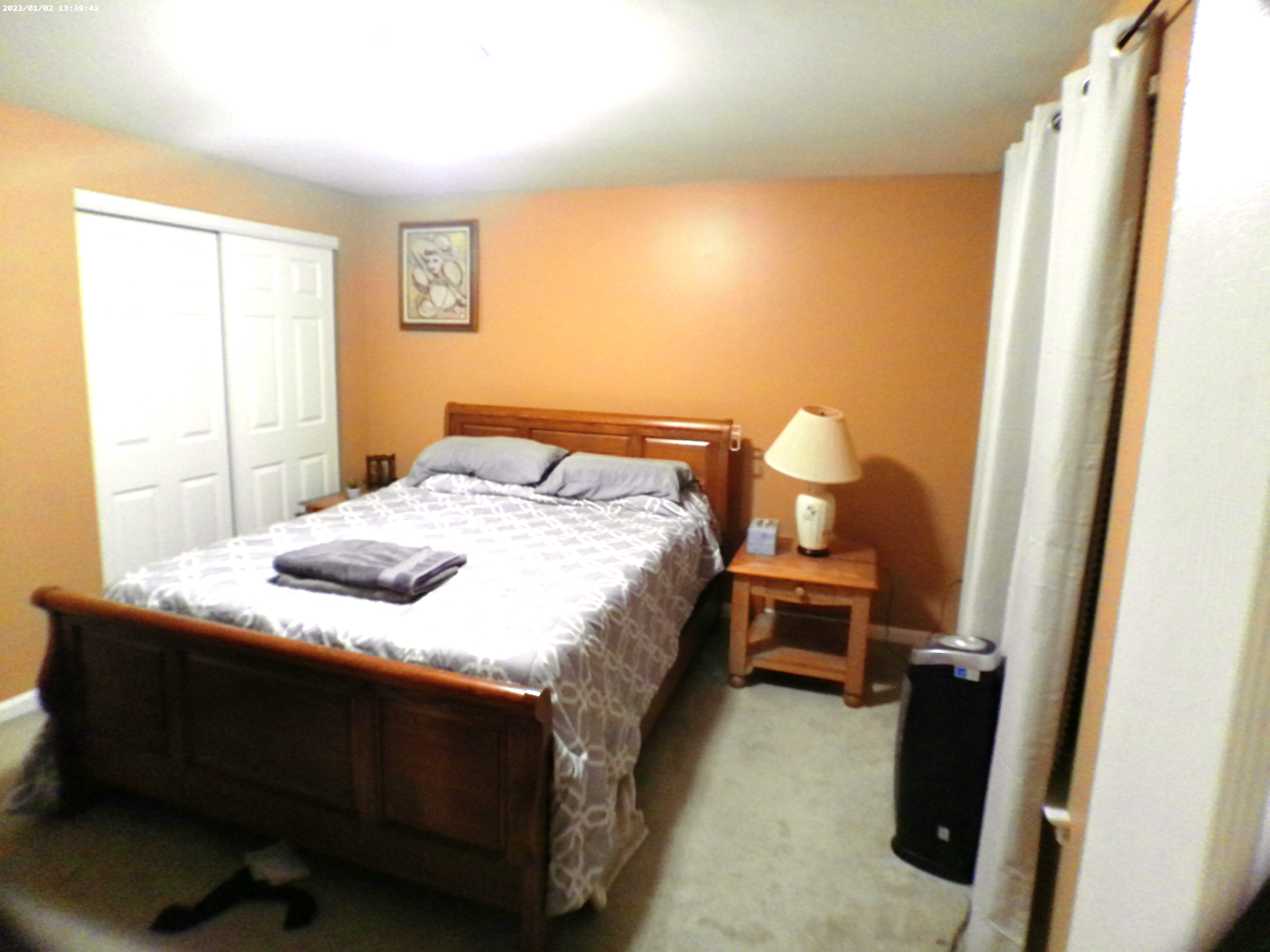 Spacious 3 BR 2.5 bath Townhome with 2 parking  photo 3