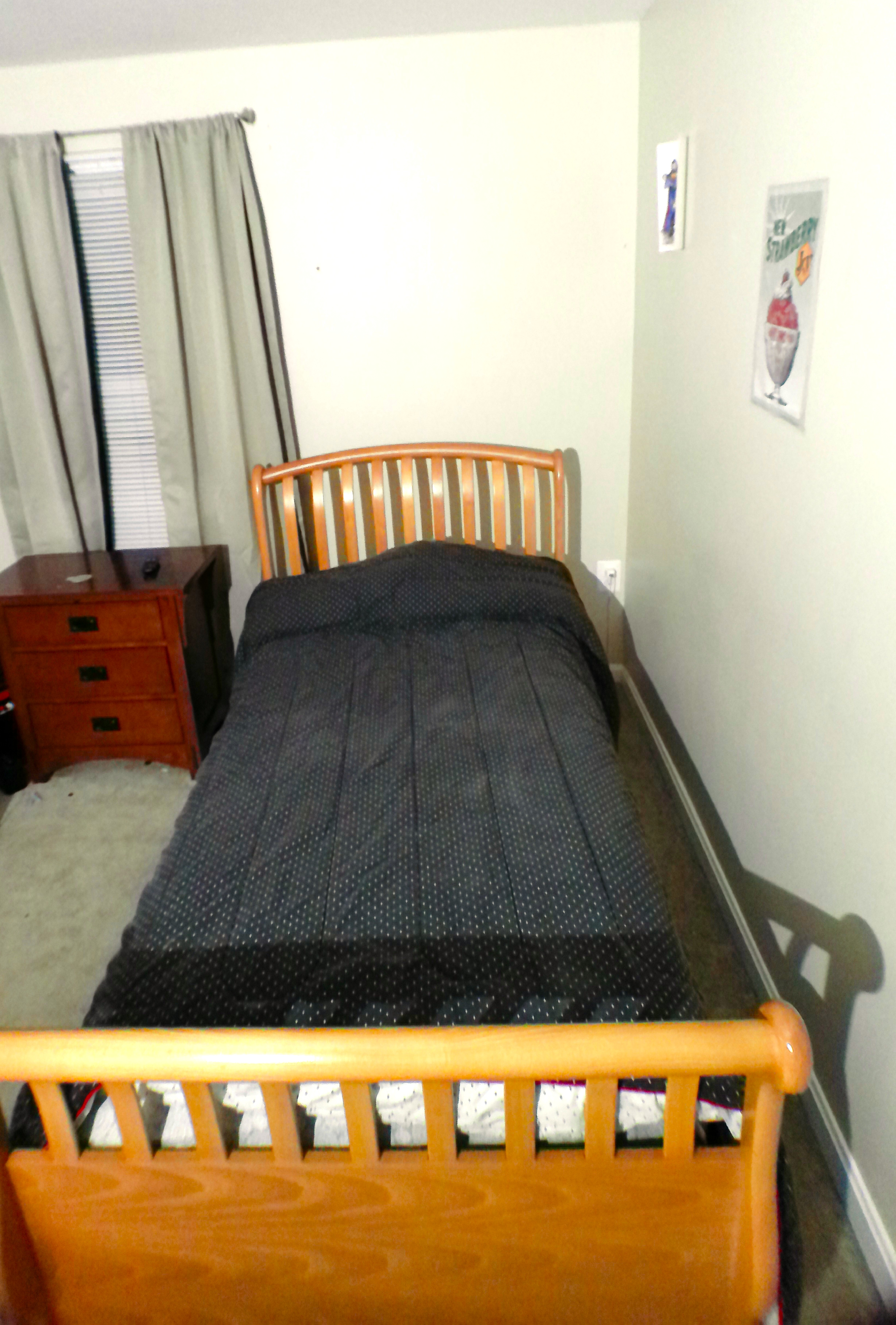 Spacious 3 BR 2.5 bath Townhome with 2 parking  photo 5