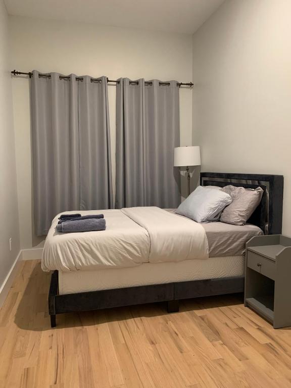 New 3 bdrm condo 8mi from NYC in Newark Ironbound  photo 5
