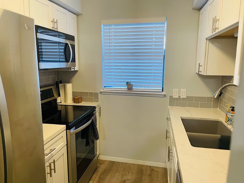 Napa Valley Modern Condo with Covered Parking photo 5
