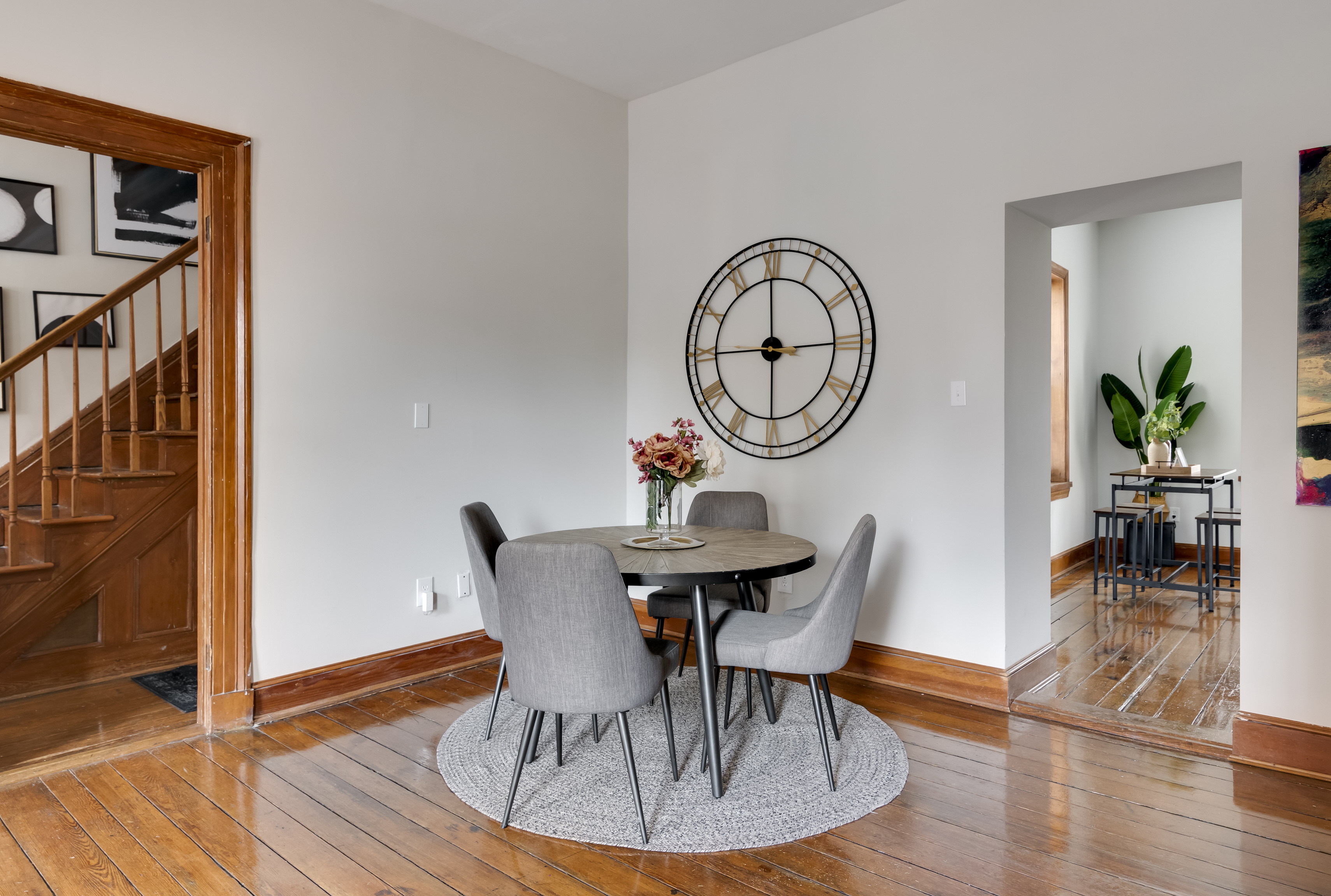 Cozy Modern Retreat | Walkable to Bars & Eateries photo 2