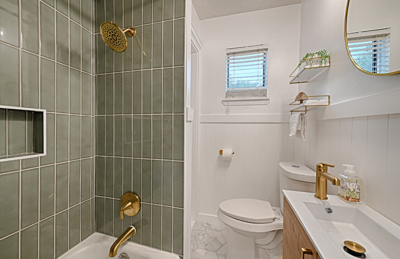 Cozy, modern, newly renovated two story condo  photo 3
