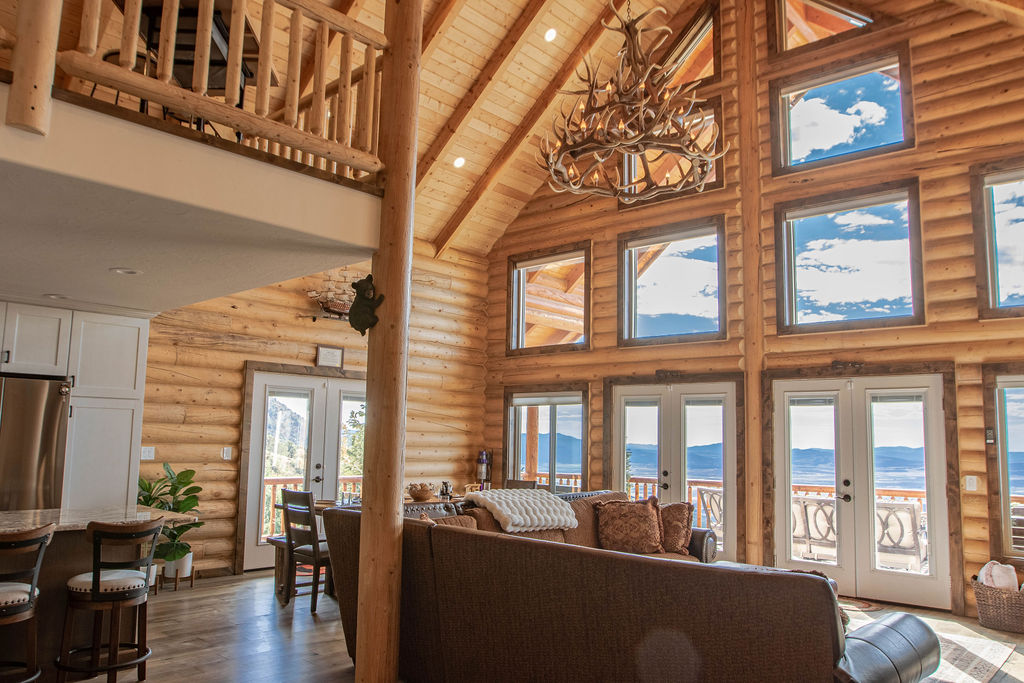 Luxury Fully-Furnished 4BR 5BATH Cabin photo 2