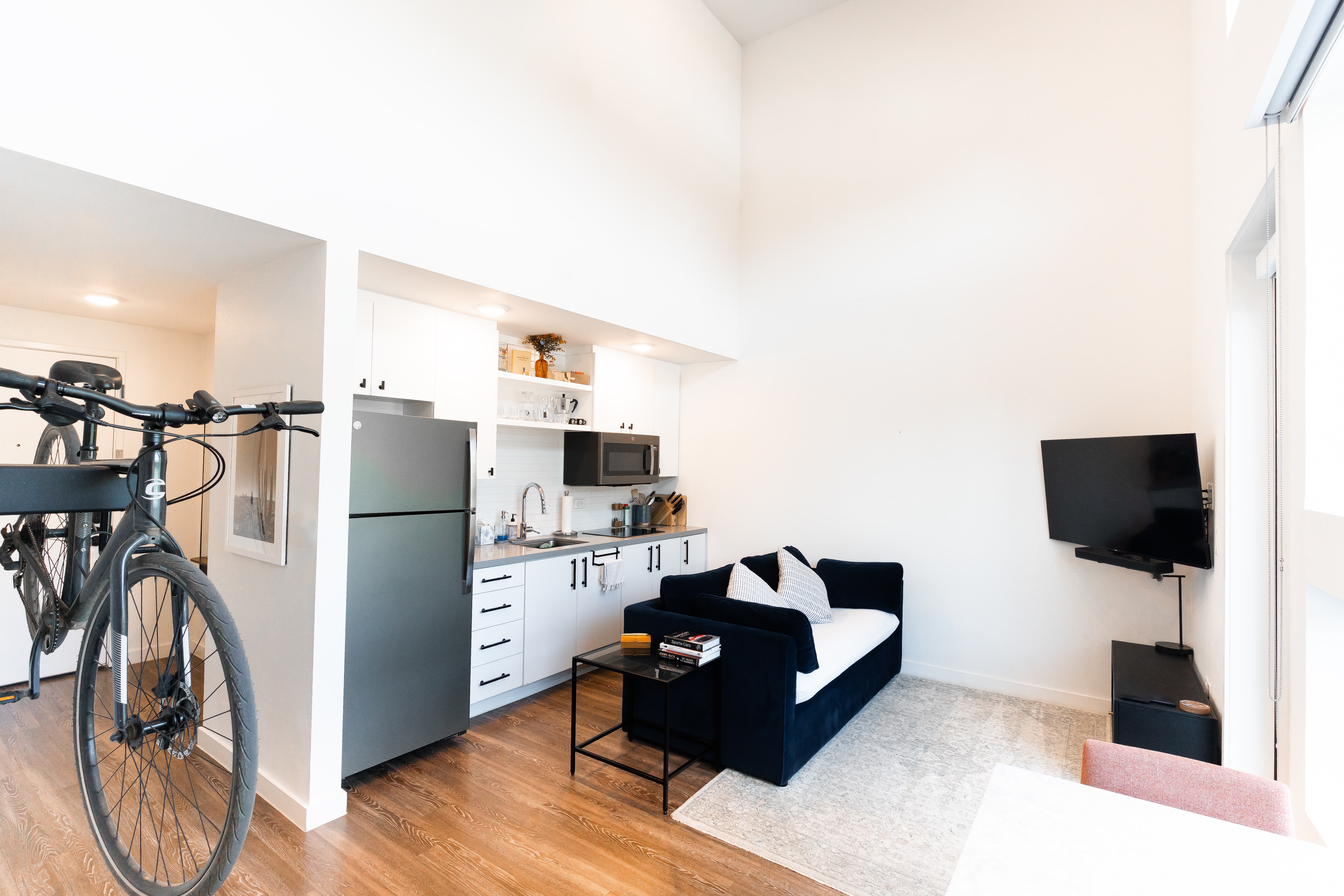 Modern East Austin Loft in the Holly Neighborhood photo 5