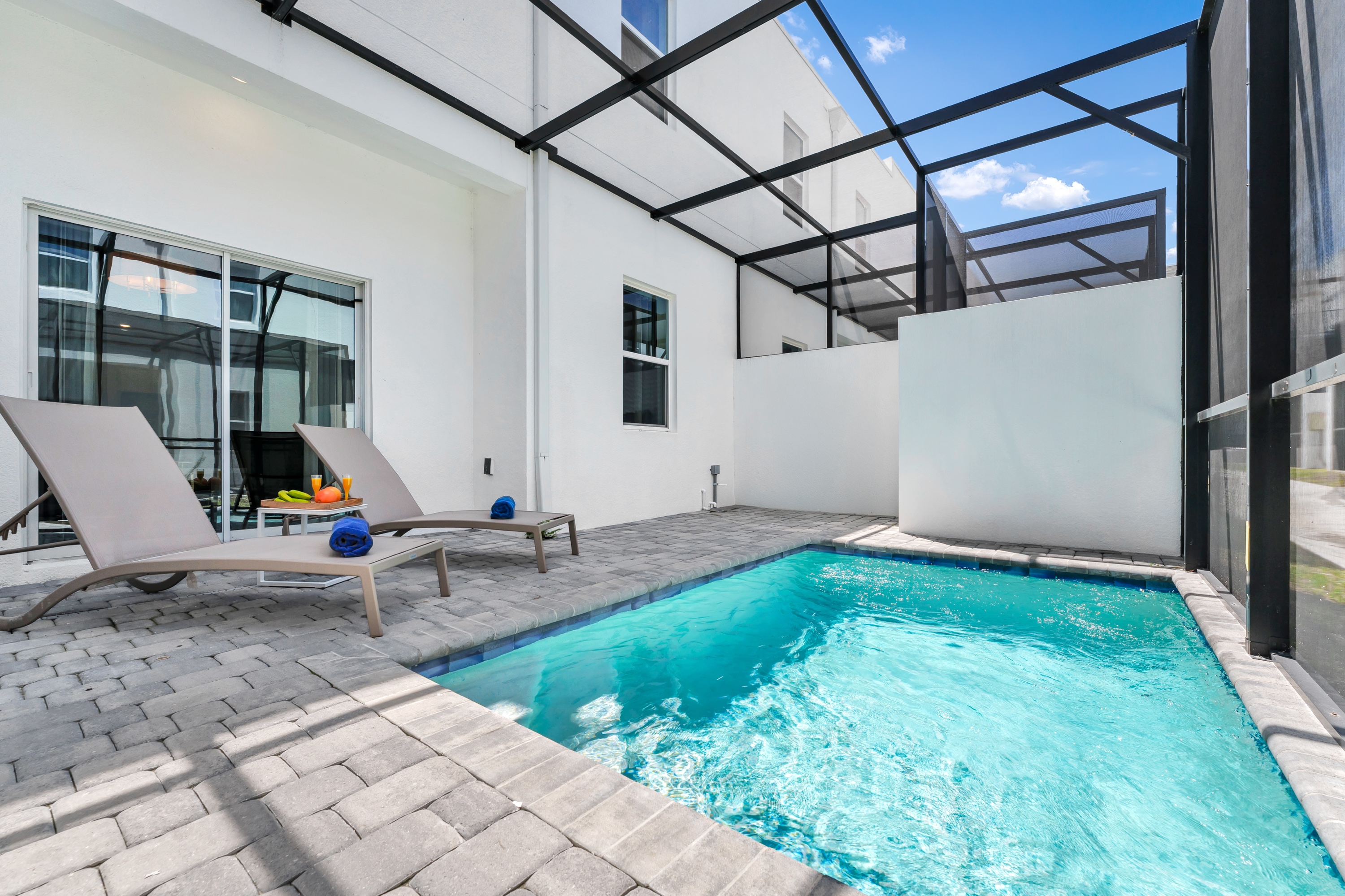 4BR Mid-Term Home • Private Pool • Near Disney photo 2