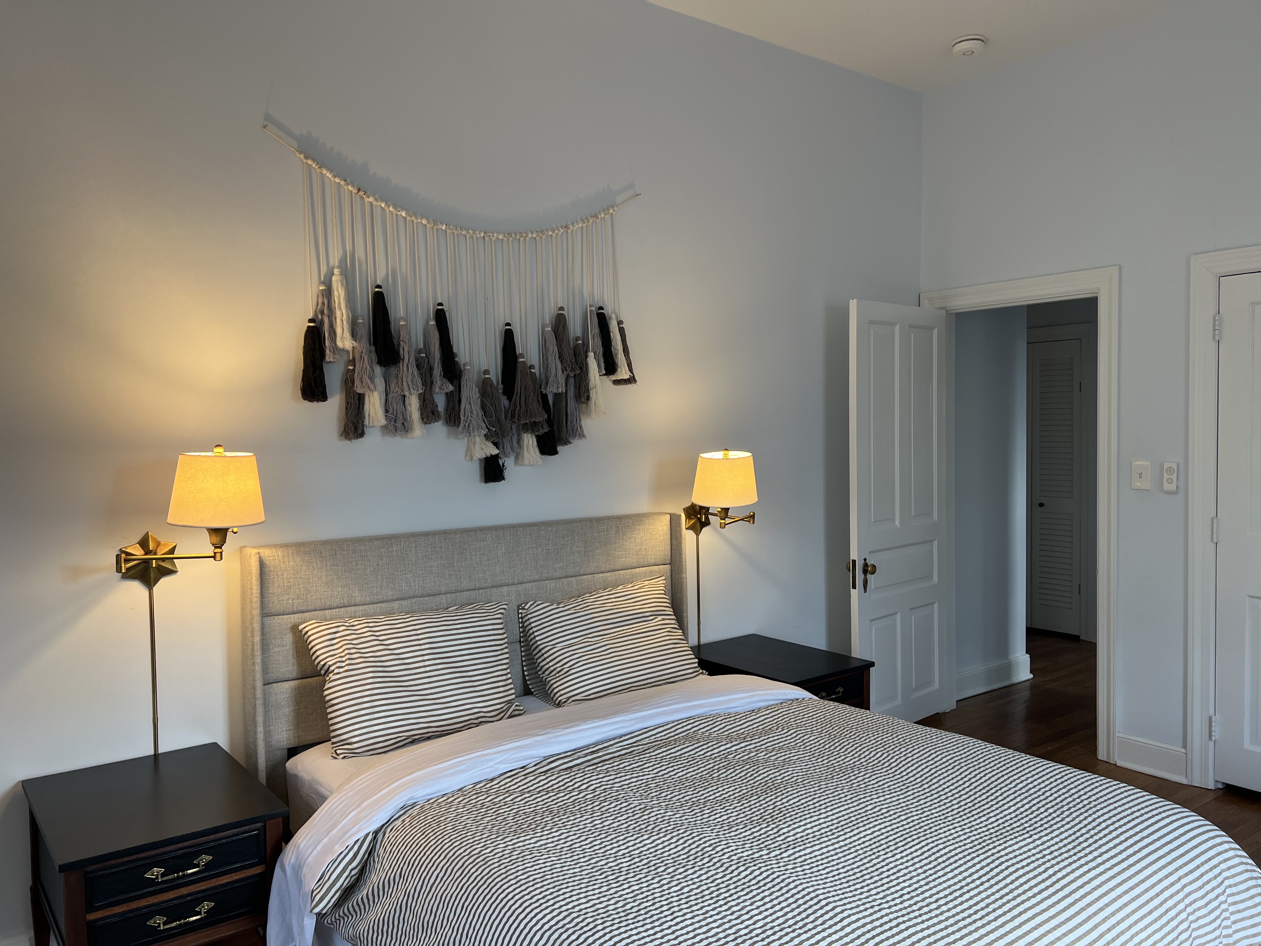 PET-FRIENDLY | HISTORIC BETHLEHEM |FULLY FURNISHED photo 3