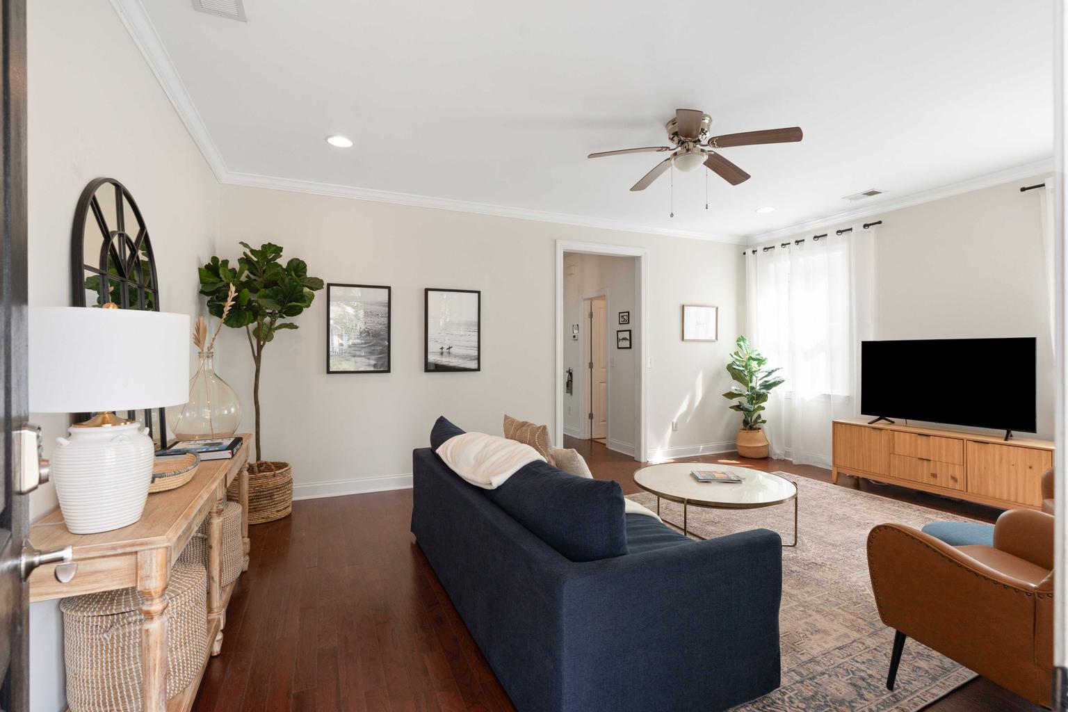 3bed/2.5bth Park Circle Home | All Utilities Incld photo 5
