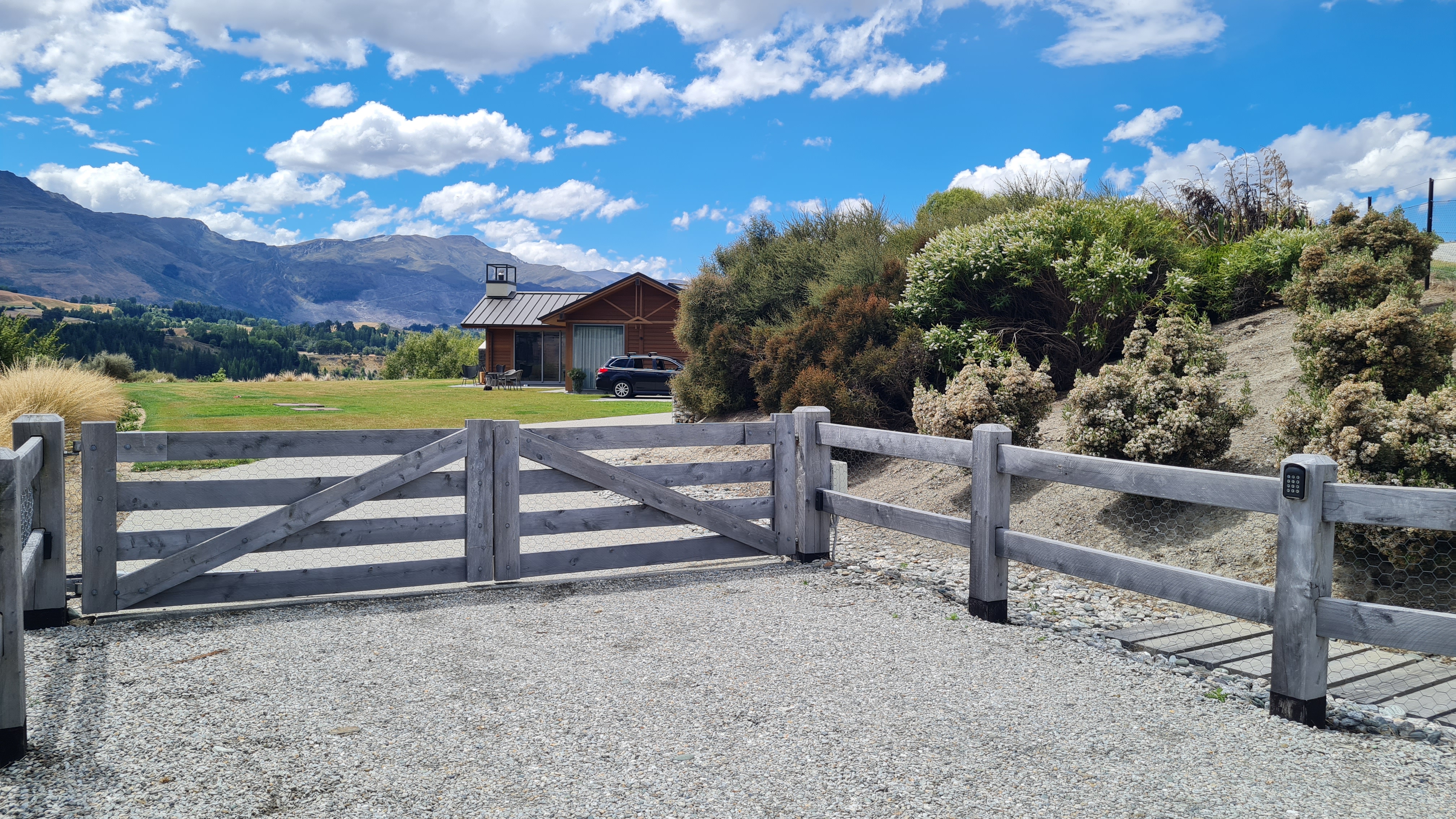 Private, luxurious, peaceful escape for 1-4 people photo 5
