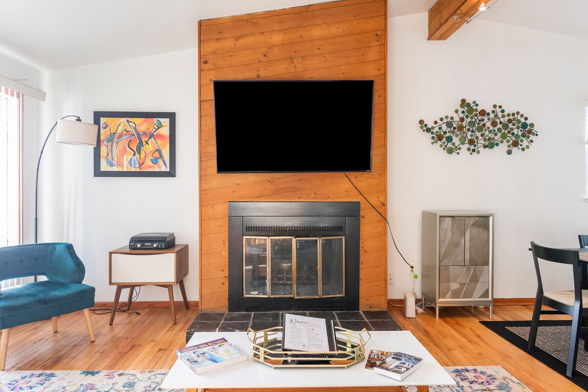 Cozy Home in Central Detroit Metro Location  photo 5