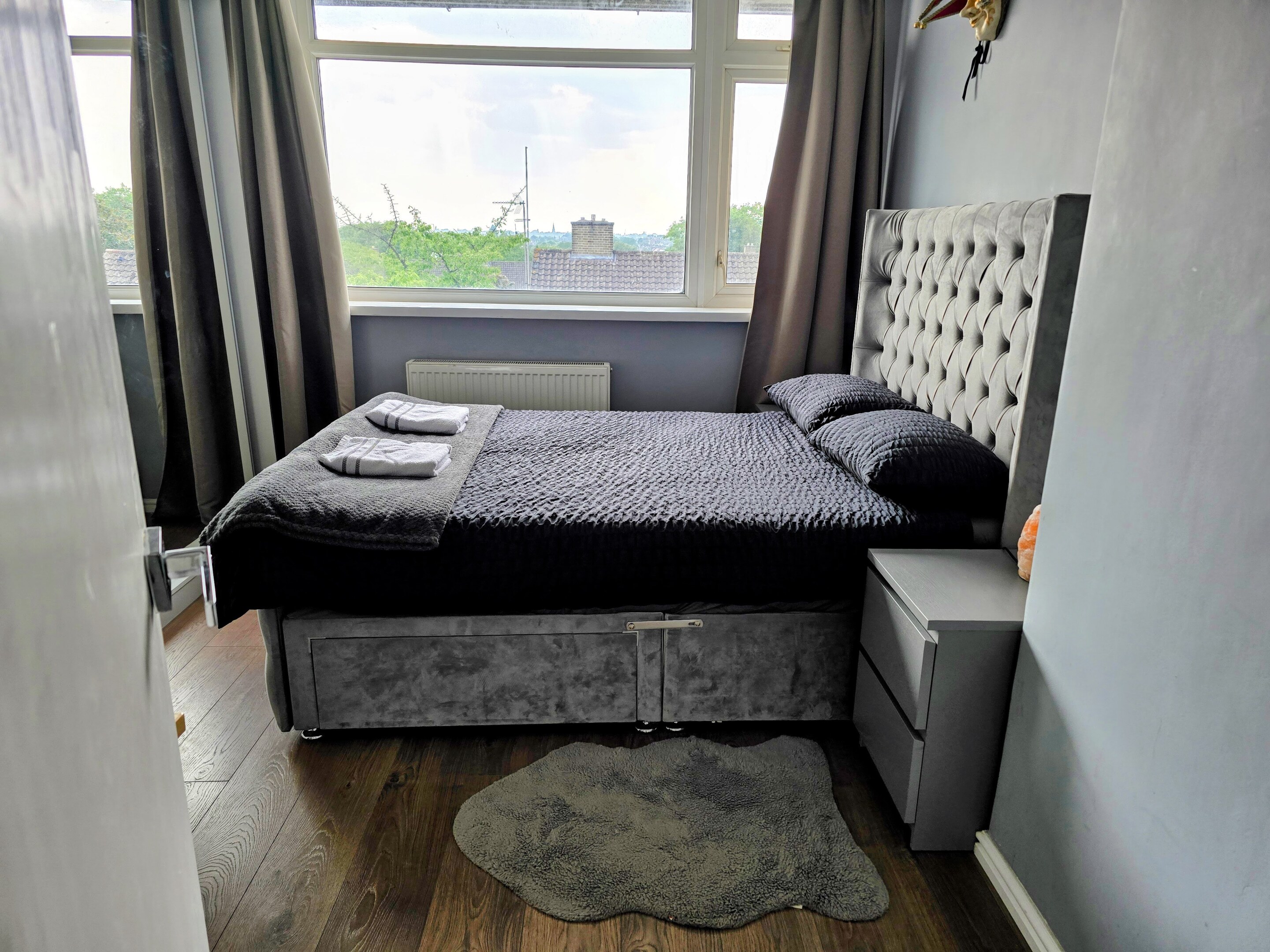 3-Bed Swiss Cottage Flat | Jubilee Line | 10 Min t photo 5