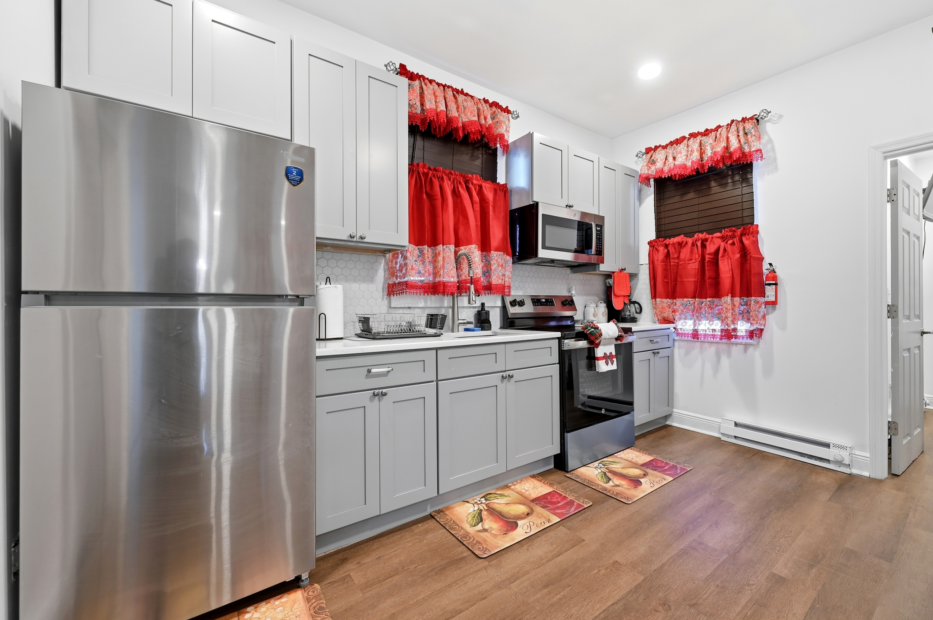 Clifton House: Cozy 2BR 8 mins from Philly! photo 3
