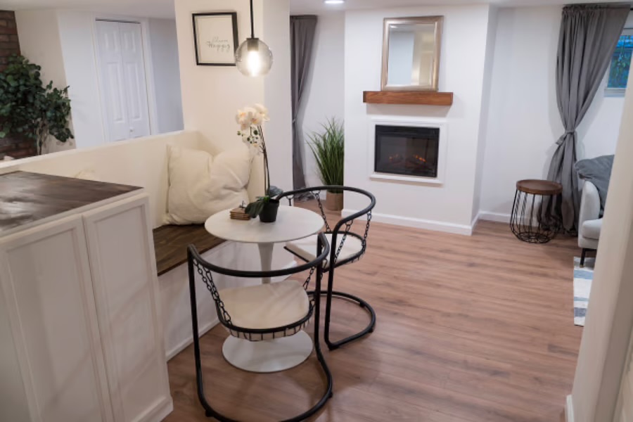Private Furnishes Studio w/Entrance and Parking photo 5