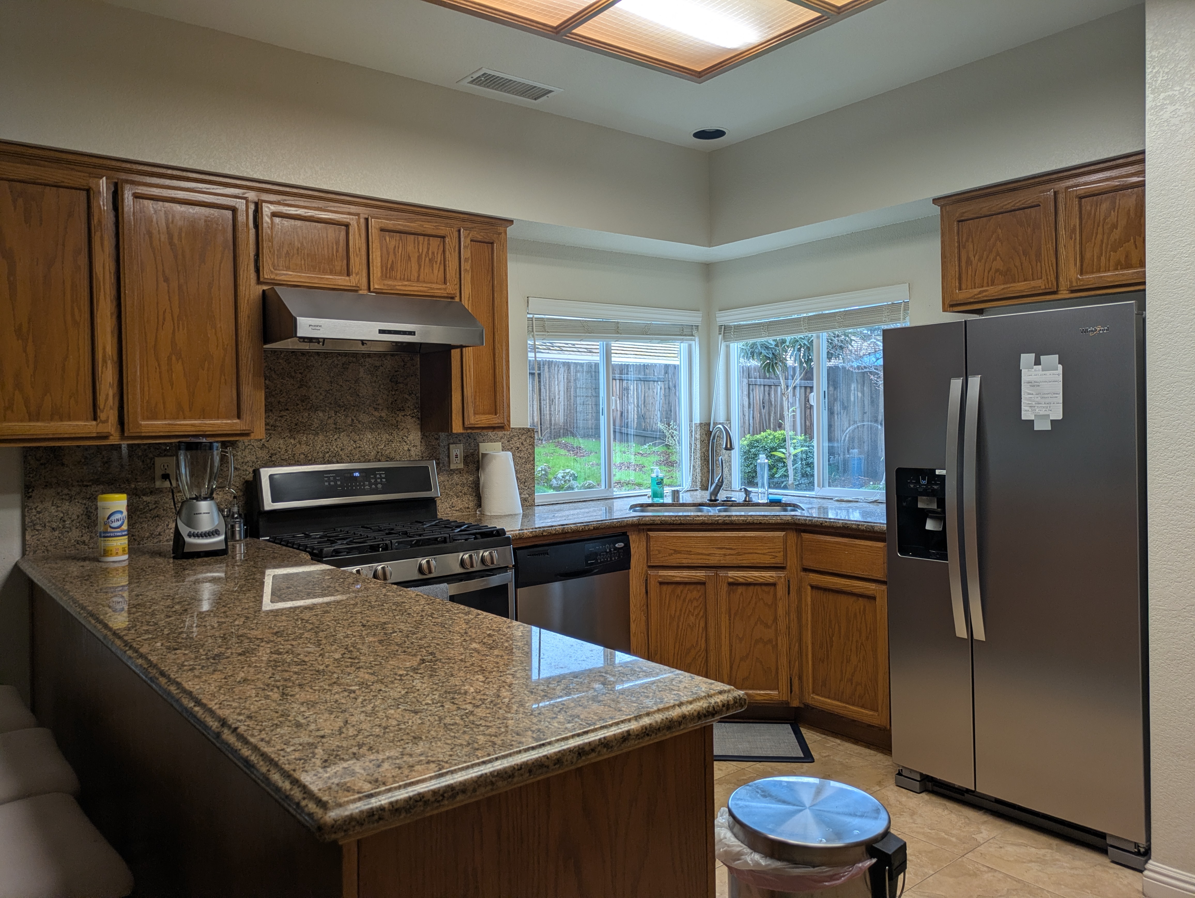 Furnished 5 Bed 3 Bath Home in Folsom (2470sqft) photo 5