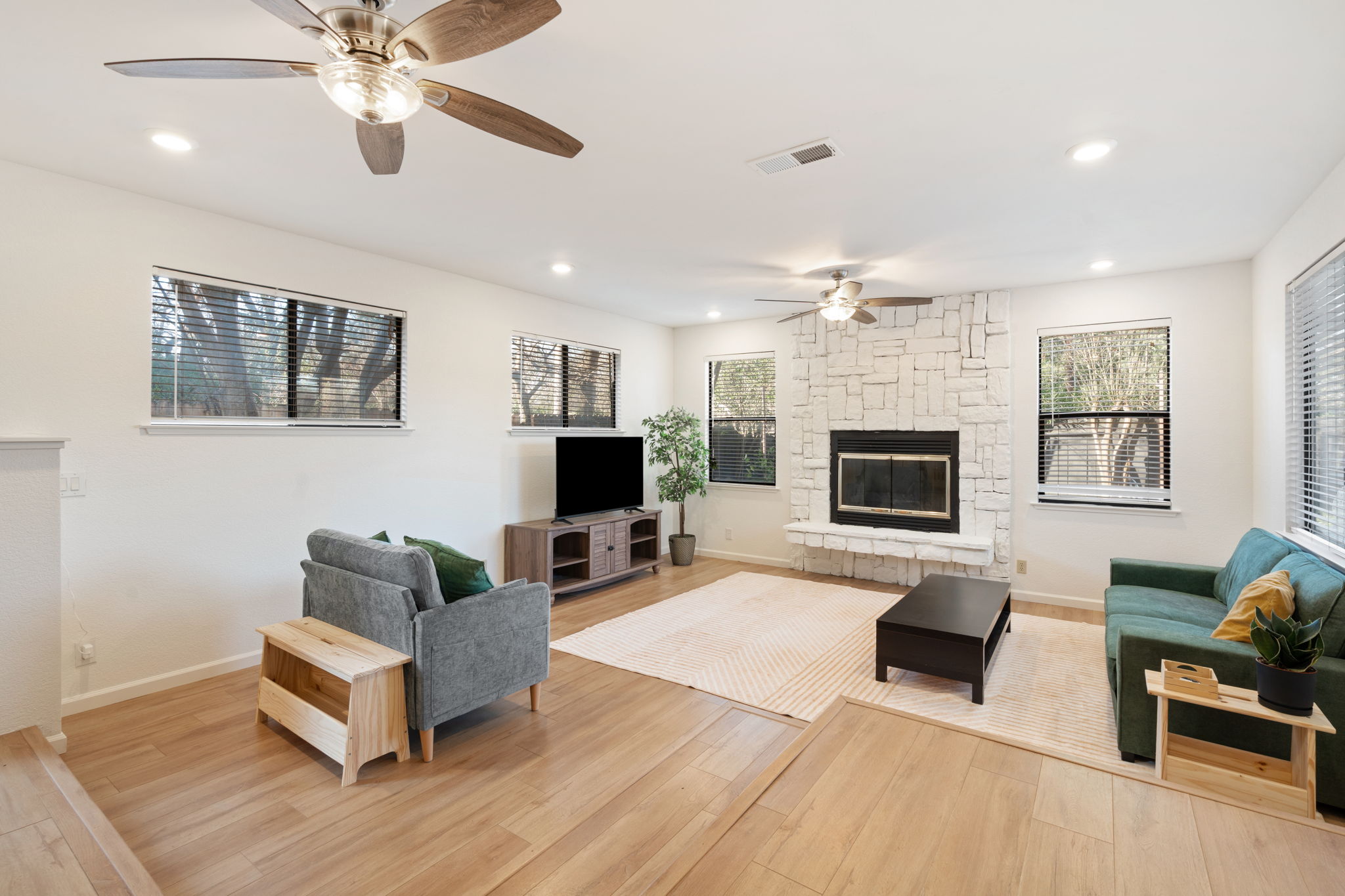 Peaceful Modern Carmichael Retreat Near Sacramento photo 5