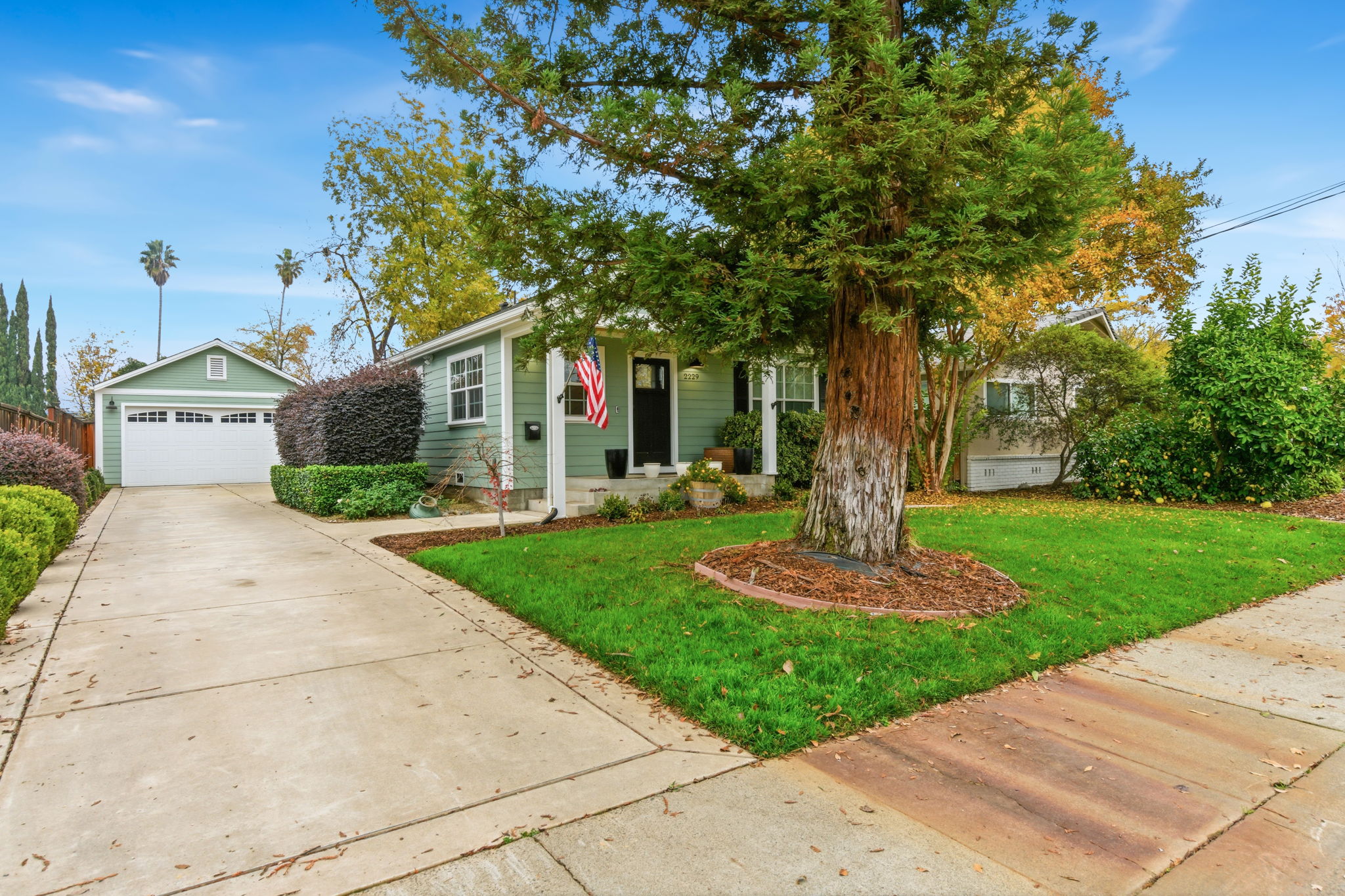 Charming 2BR in Tahoe Park by UC Davis Med Center photo 4