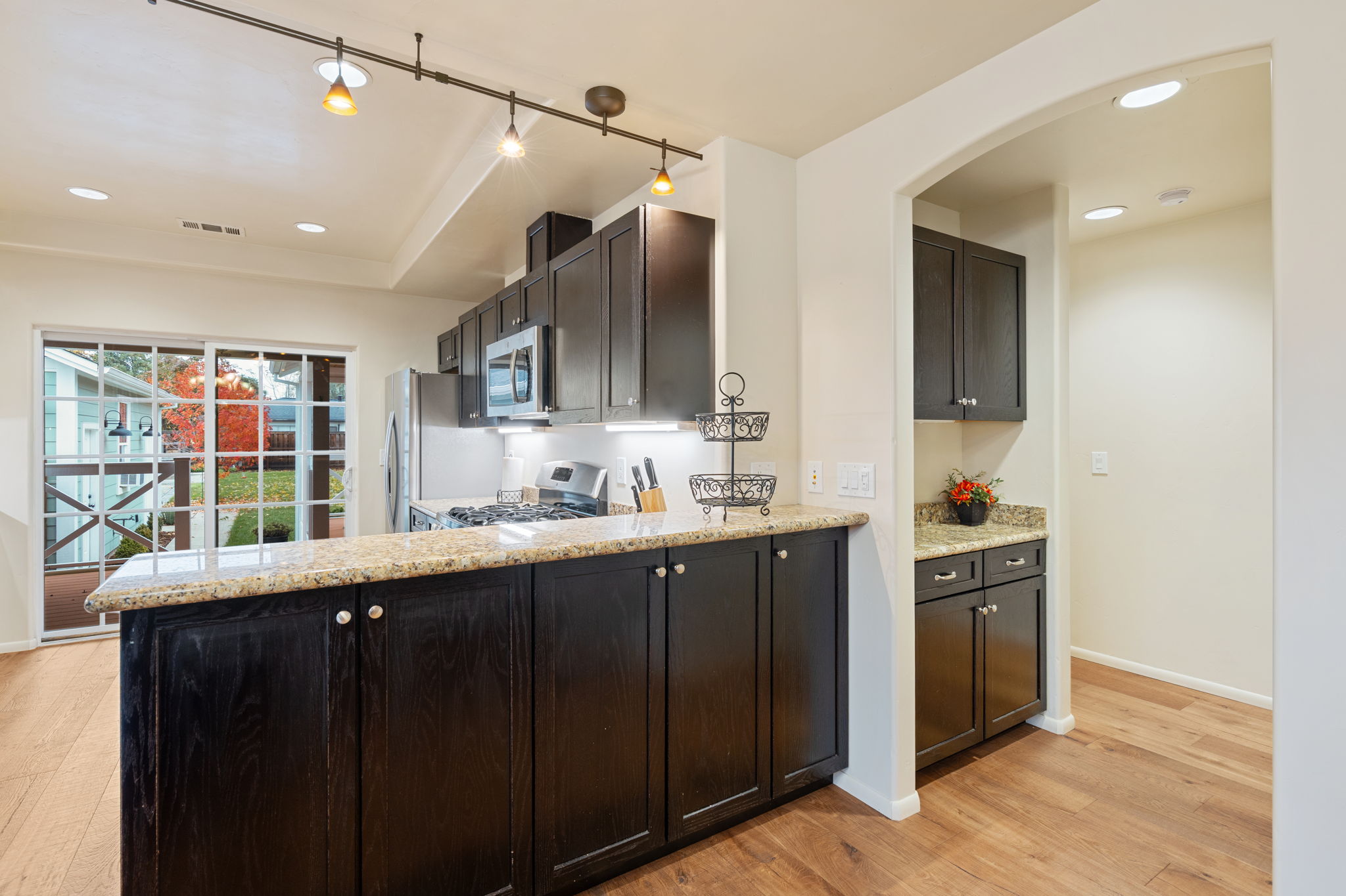 Charming 2BR in Tahoe Park by UC Davis Med Center photo 2