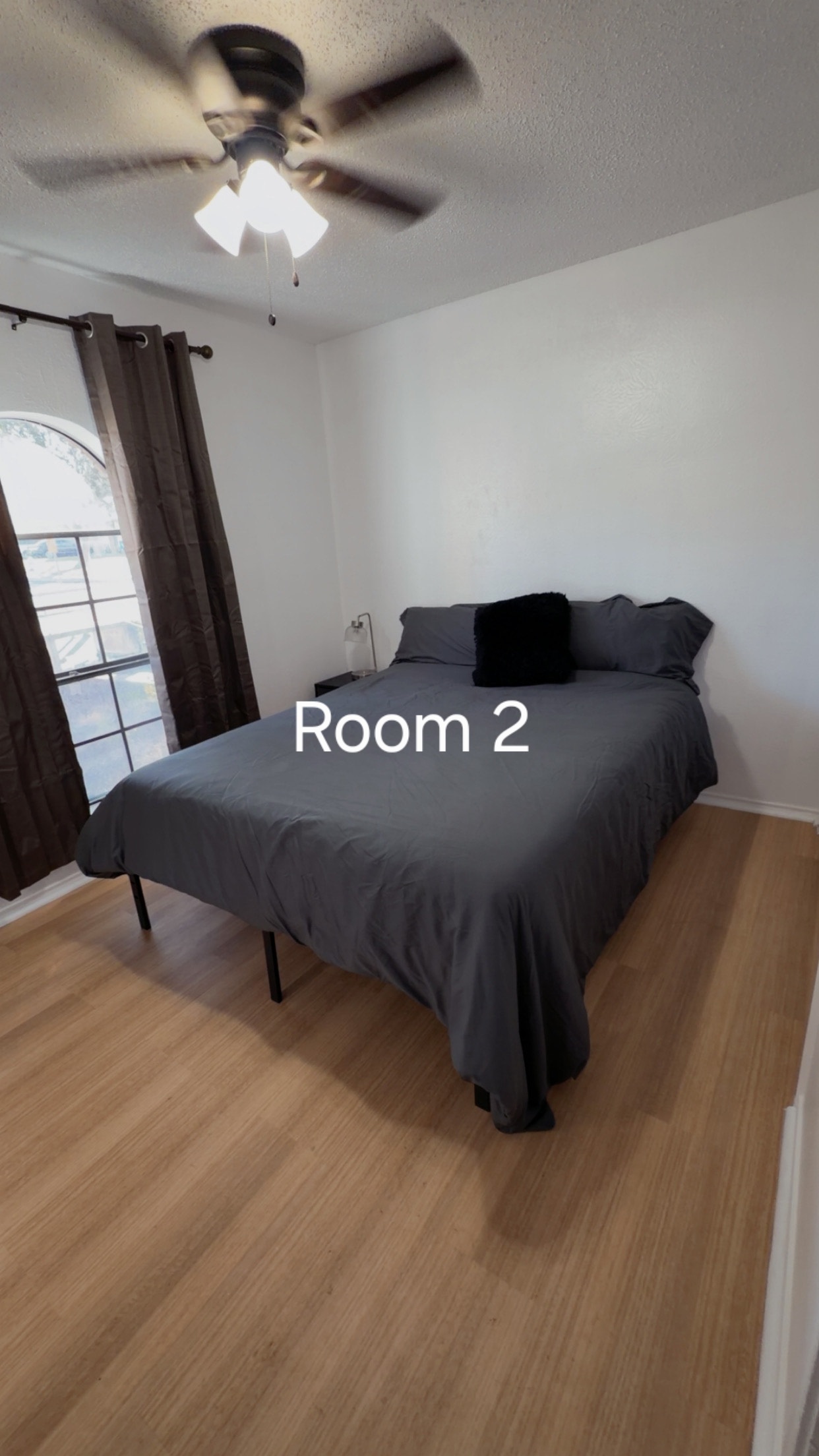 Cozy room on Far Northwest side  photo 4