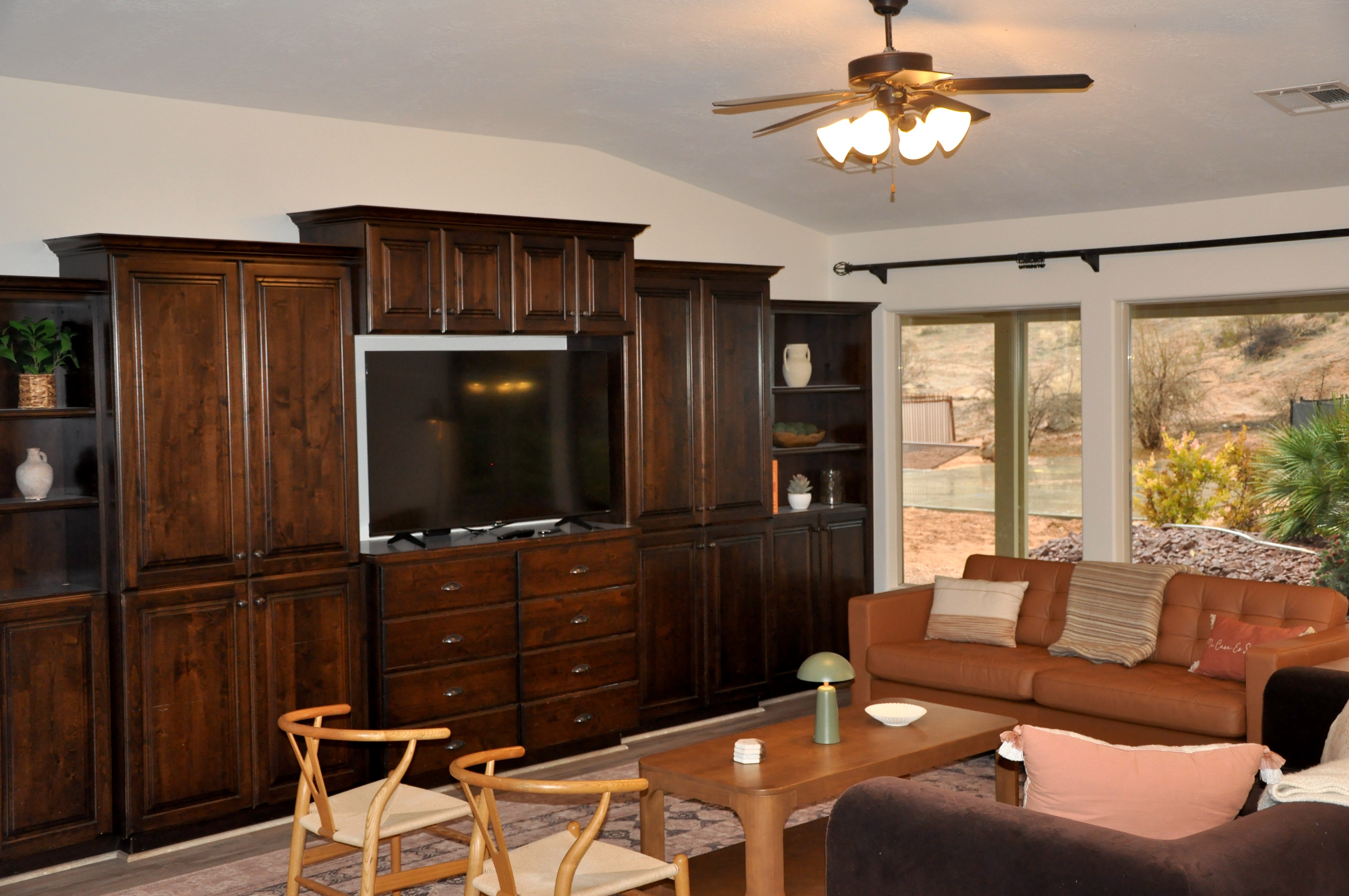 1+ Acre Family Estate in Mesquite  photo 2