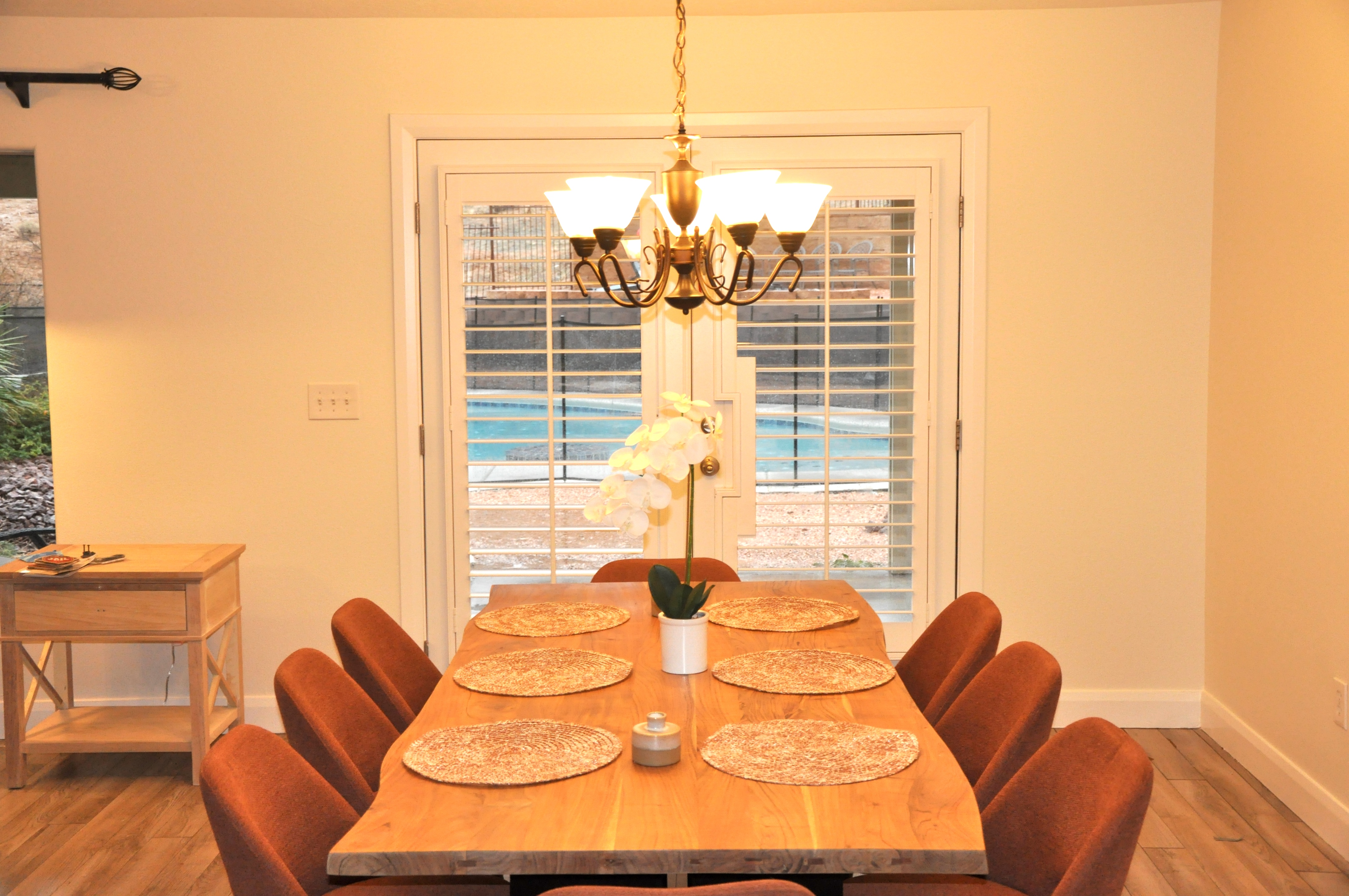1+ Acre Family Estate in Mesquite  photo 3