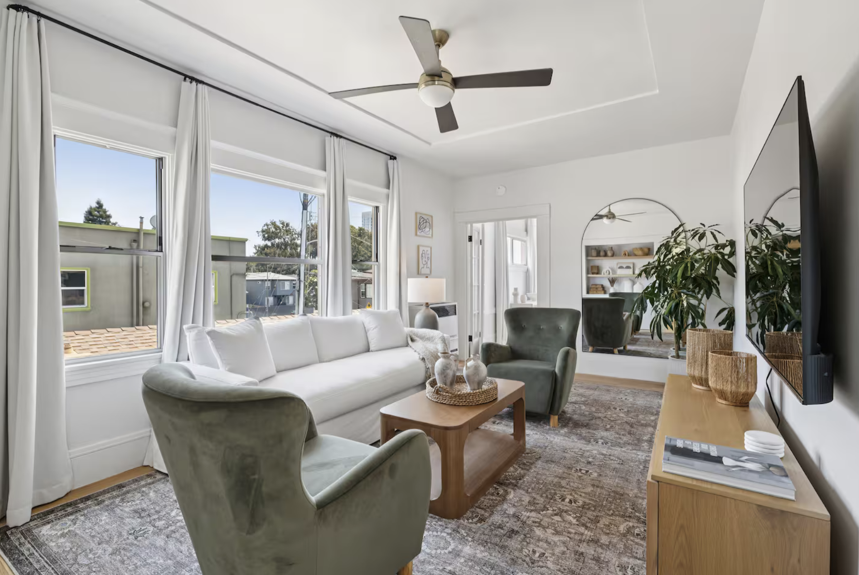 Stylish 1BR • King Bed • Near SF + UC Berkeley photo 2