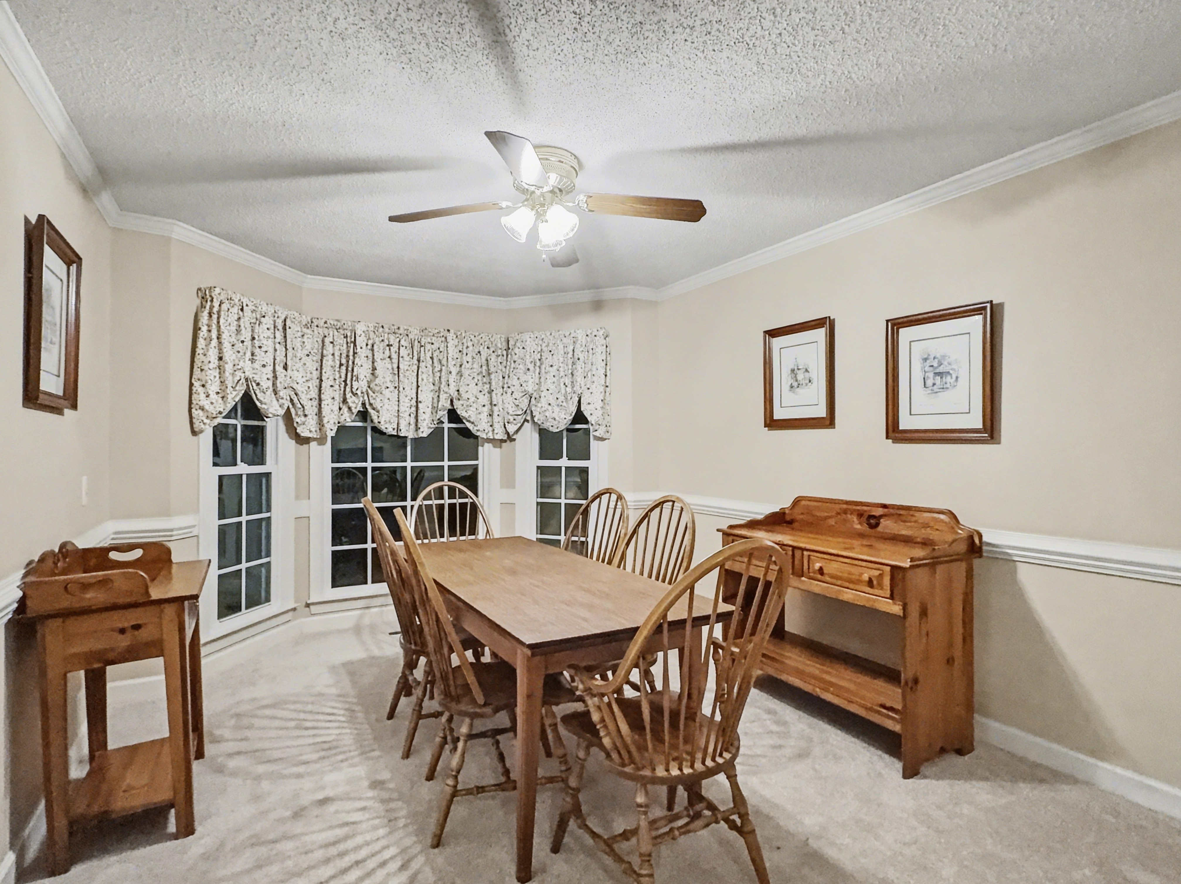 First Floor Bedroom/Pet Friendly/Fenced Yard photo 5