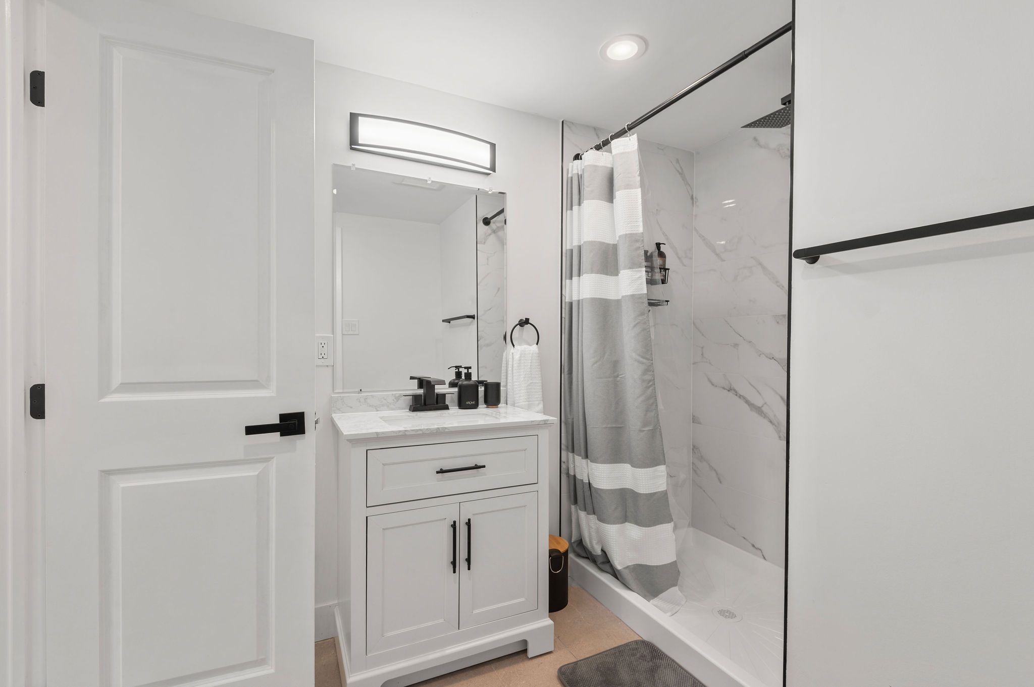 Completely renovated and Furnished! photo 5