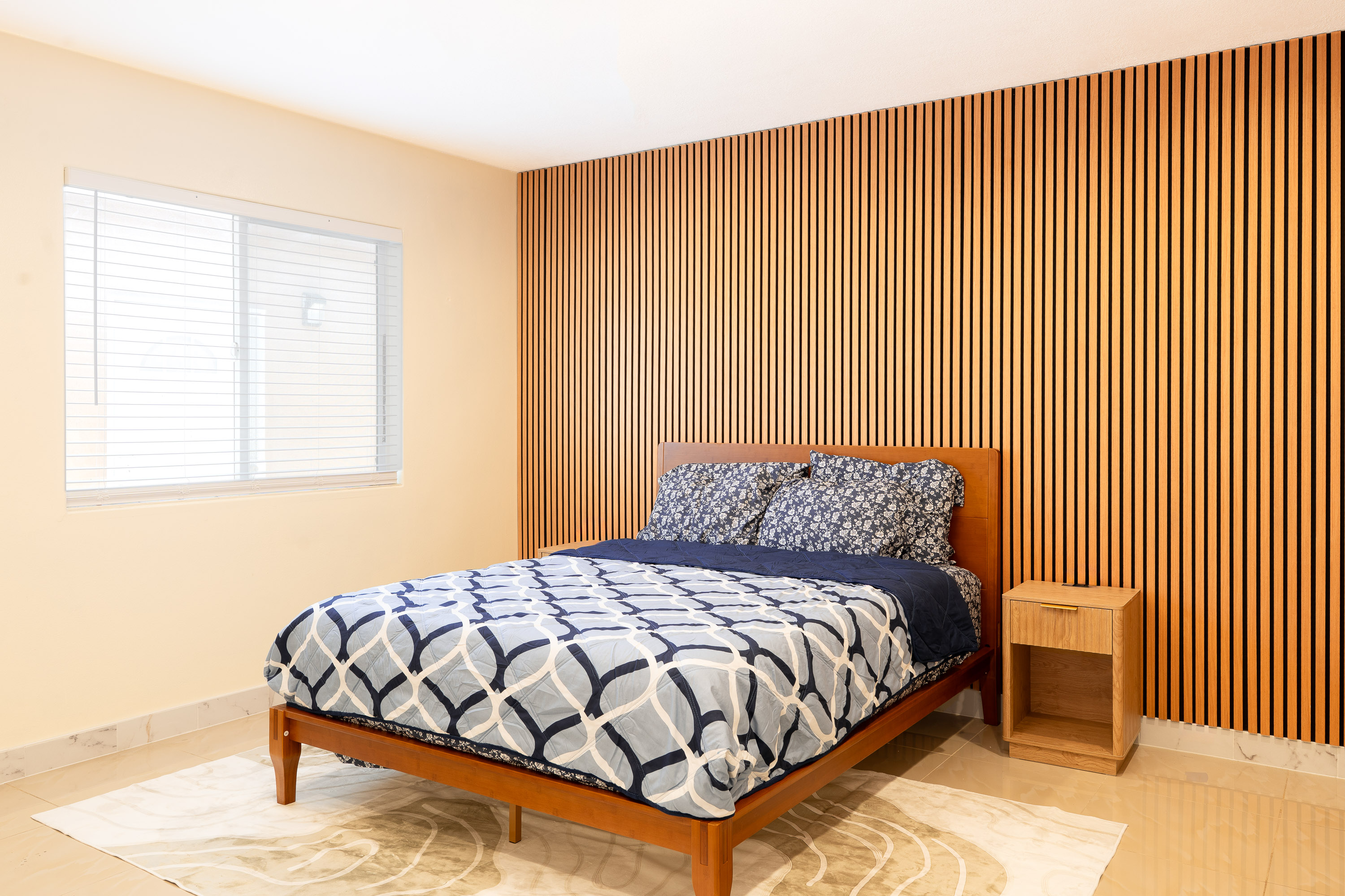 Cozy Master Bedroom - 5 Minutes from Disneyland! photo 4