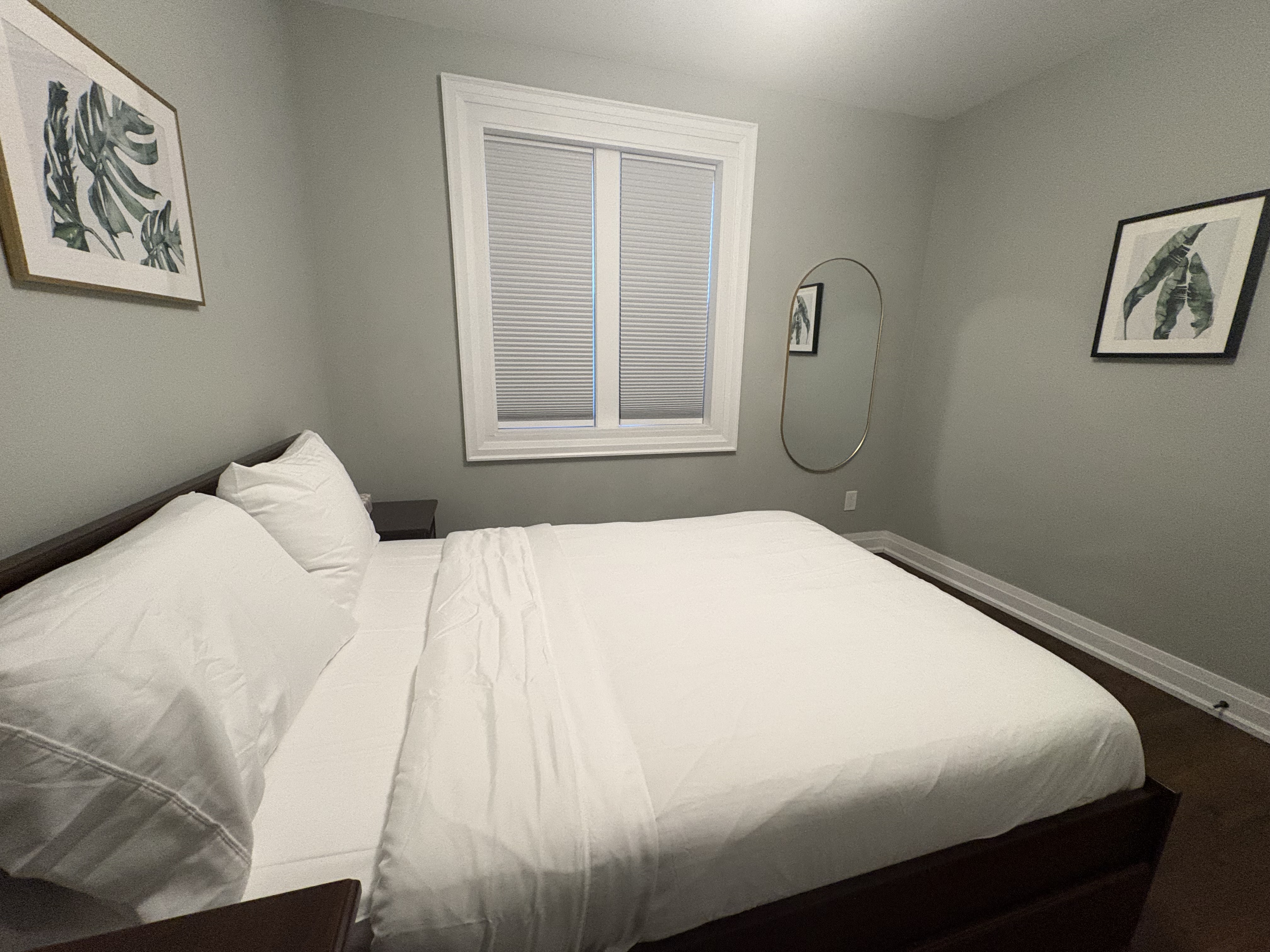 Cozy 2 Bed Suite in Toronto  photo 5