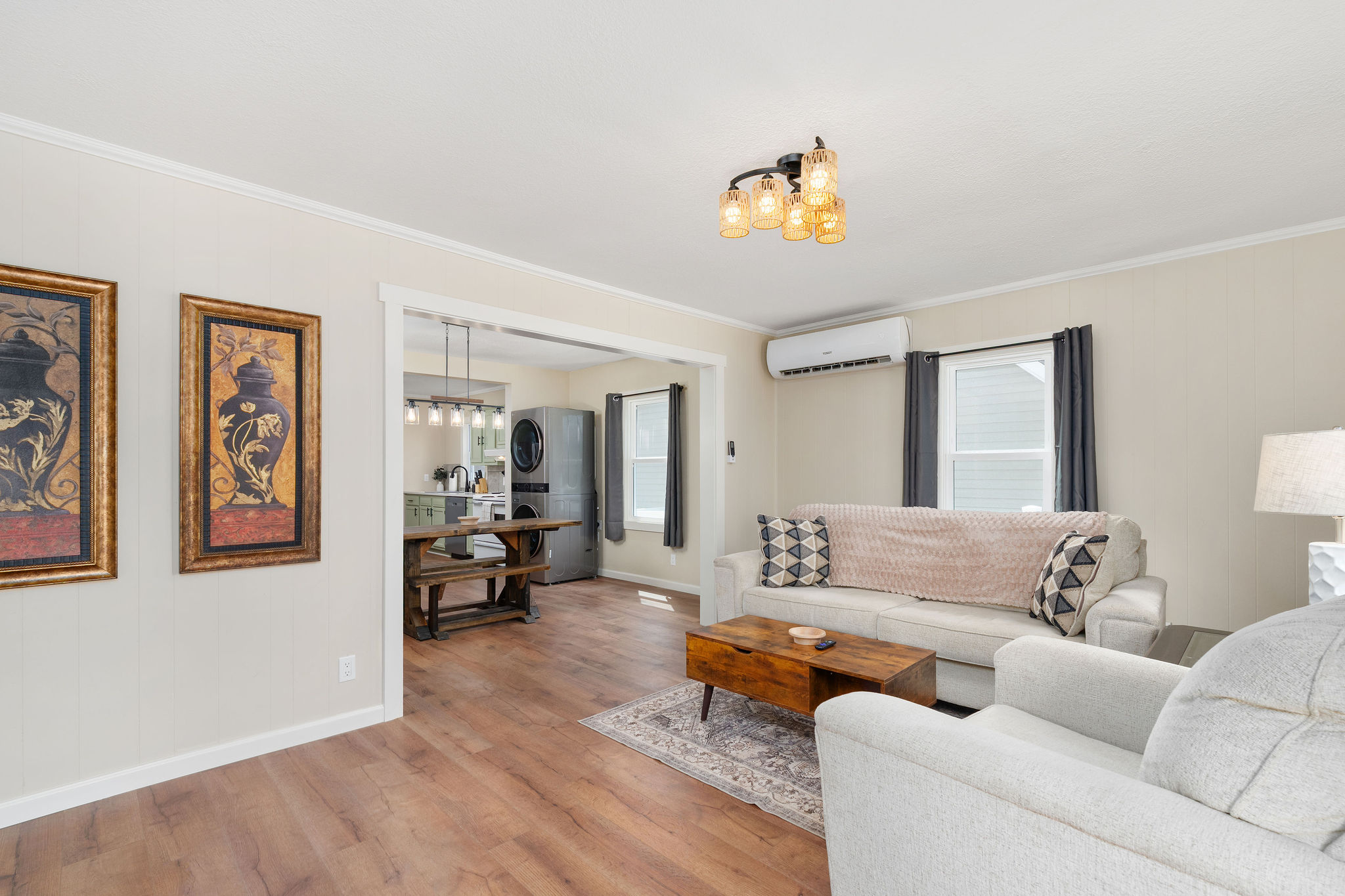 142 E Park A photo 3