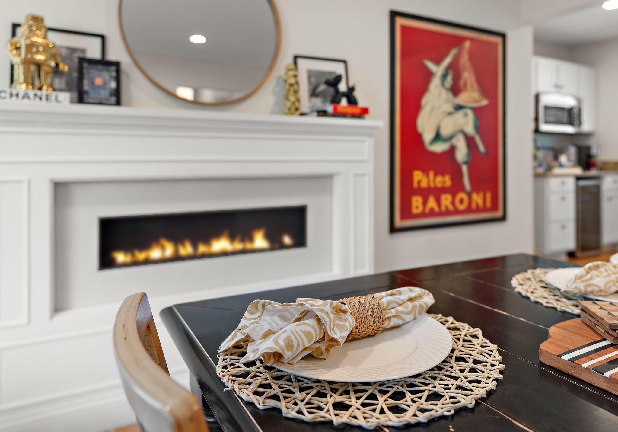 Chic Retreat  with Home Office & Gym photo 5