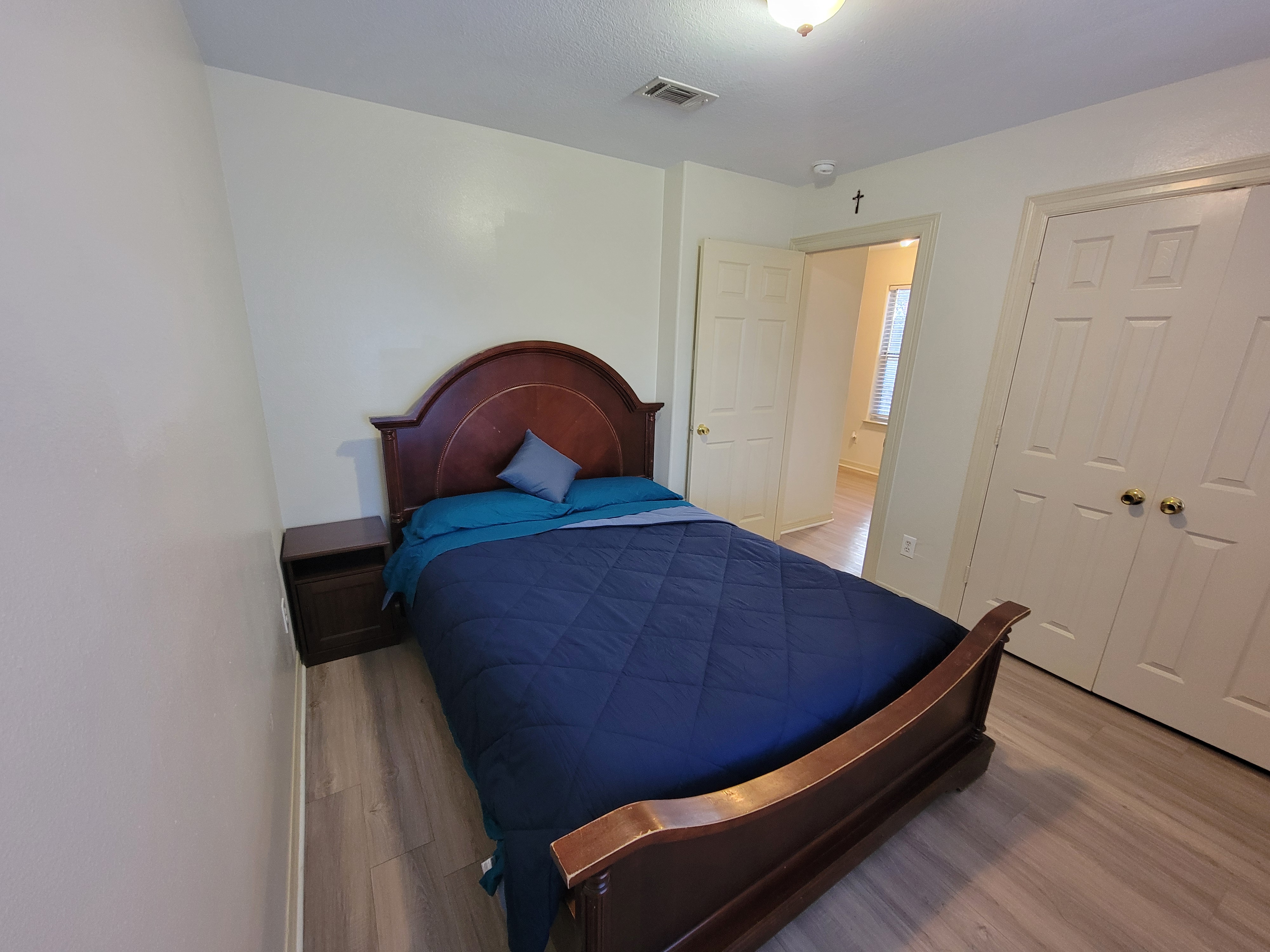 Fully Furnished 4BR Home photo 5