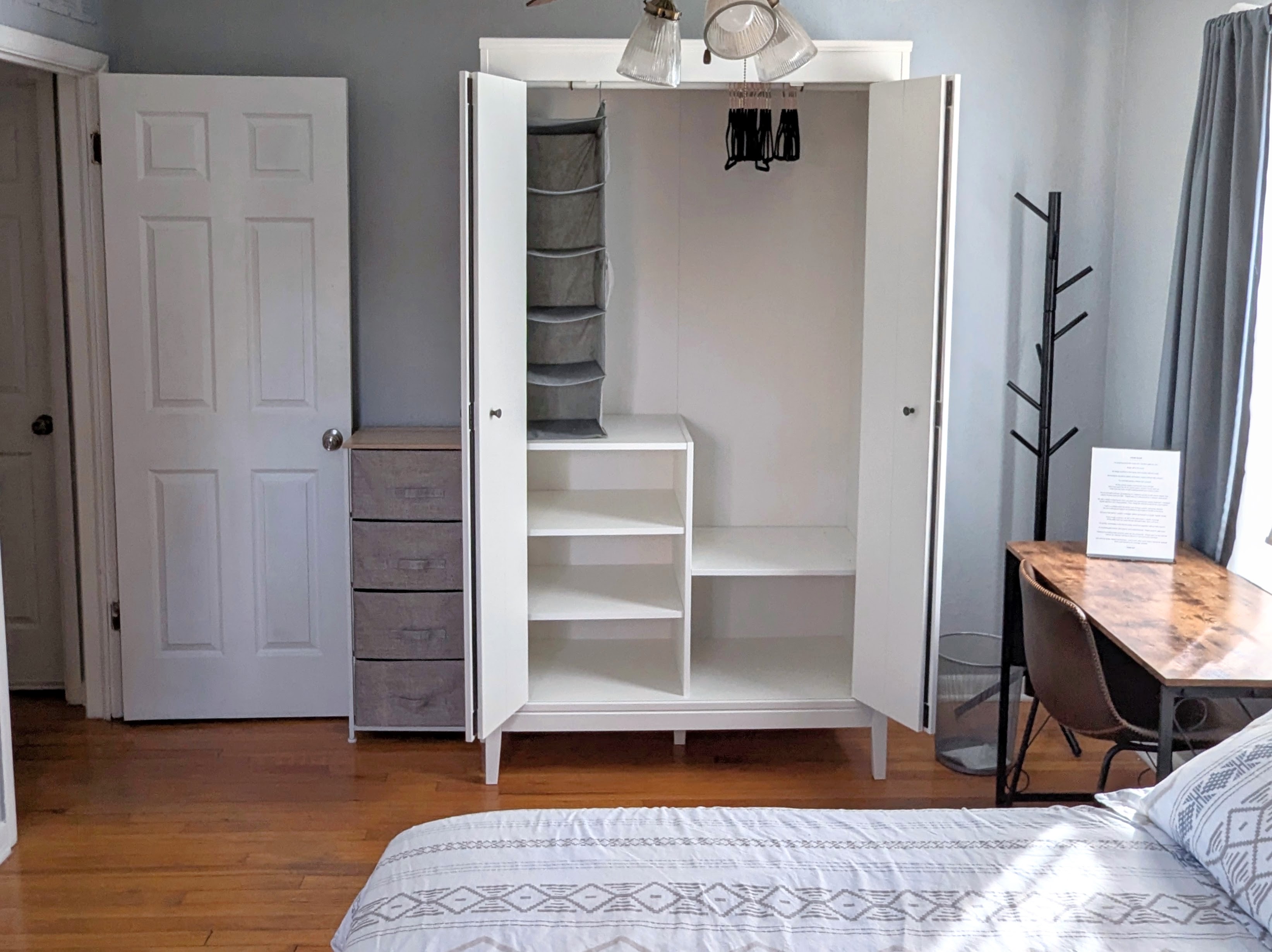 Private Bedroom + Bathroom in Sedona Coliving photo 5