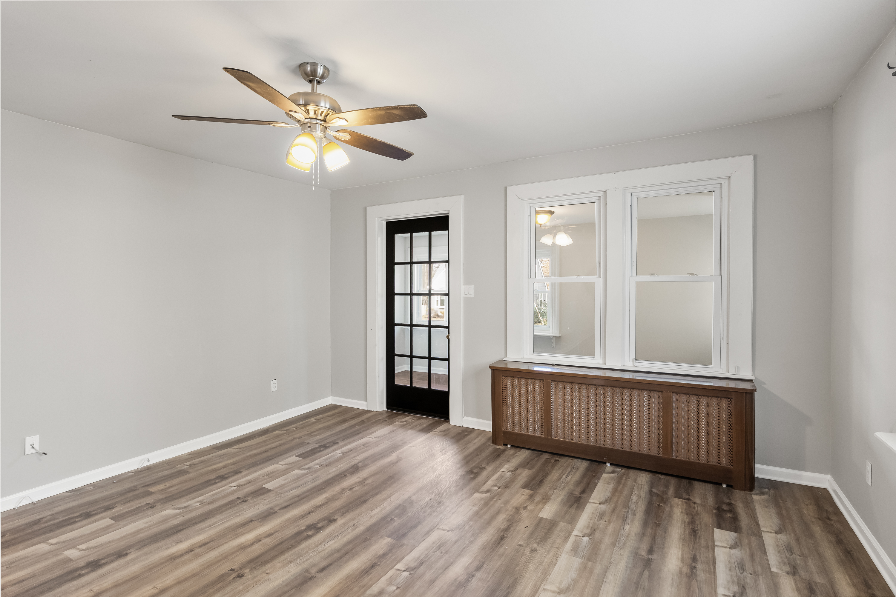2 Bedroom/w Office - utilities included photo 5
