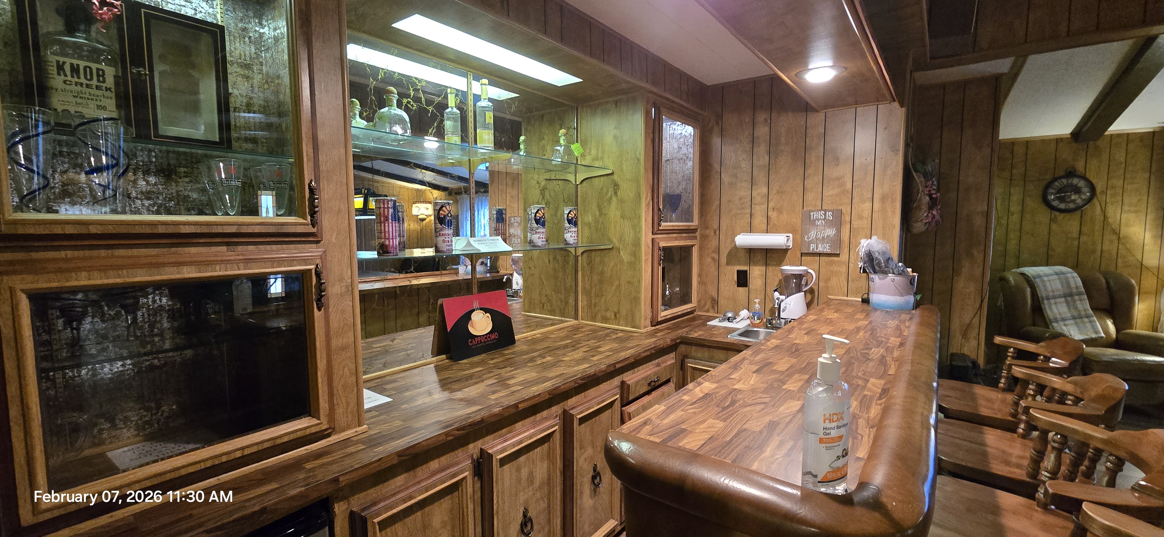 1970's Themed Home 2,600 ft from the River photo 4